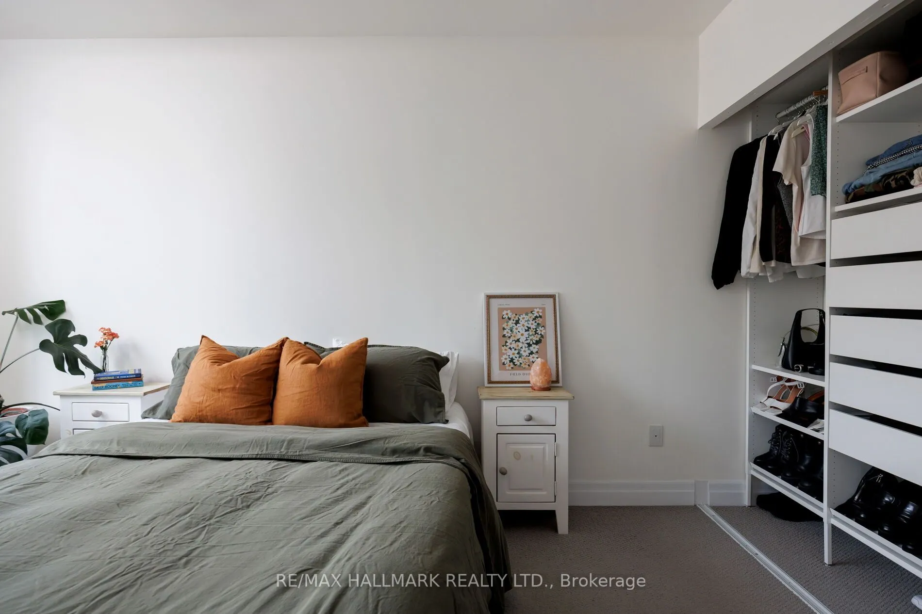 665 Cricklewood Drive, #724