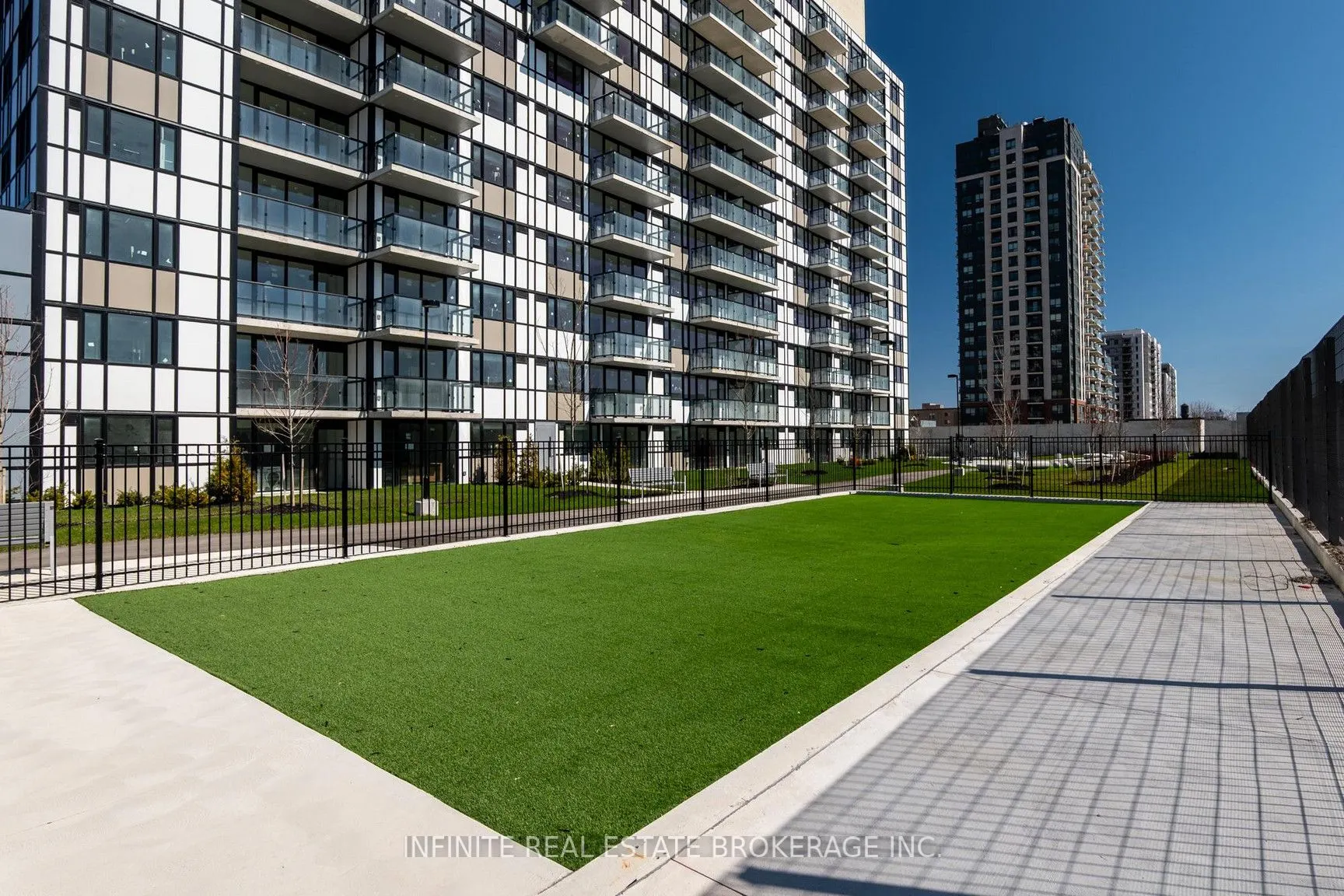 980 Lansdowne Avenue, #1708