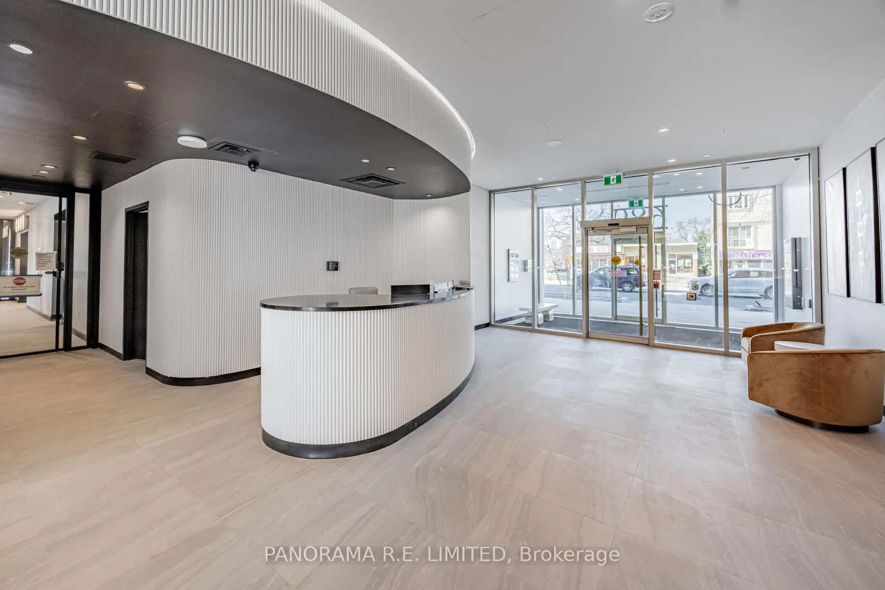 689 The Queensway, #305