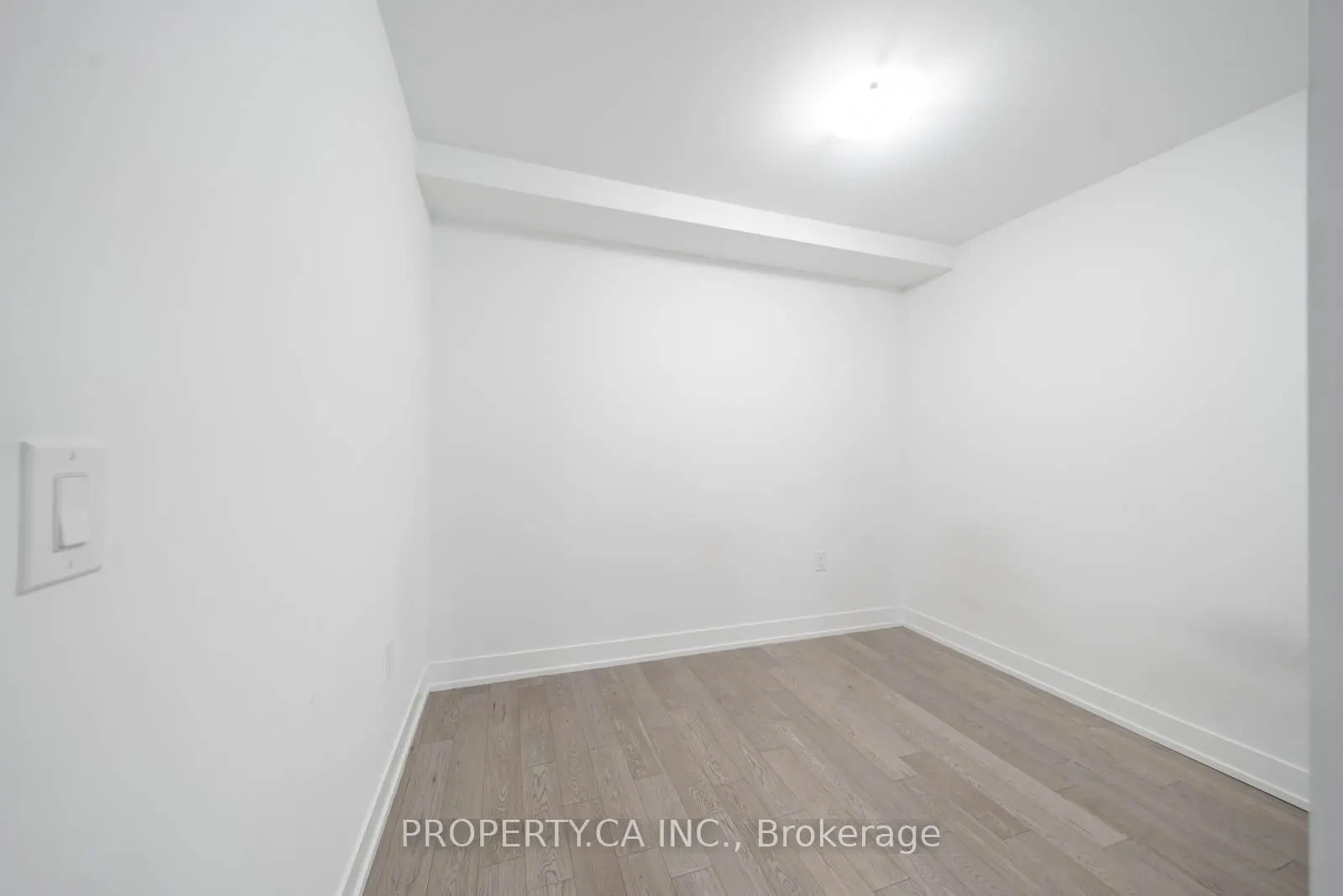 1115 Douglas McCurdy Common, #103