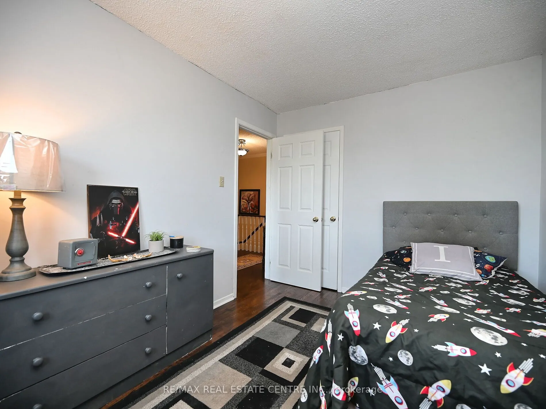 8 Stephensen Court