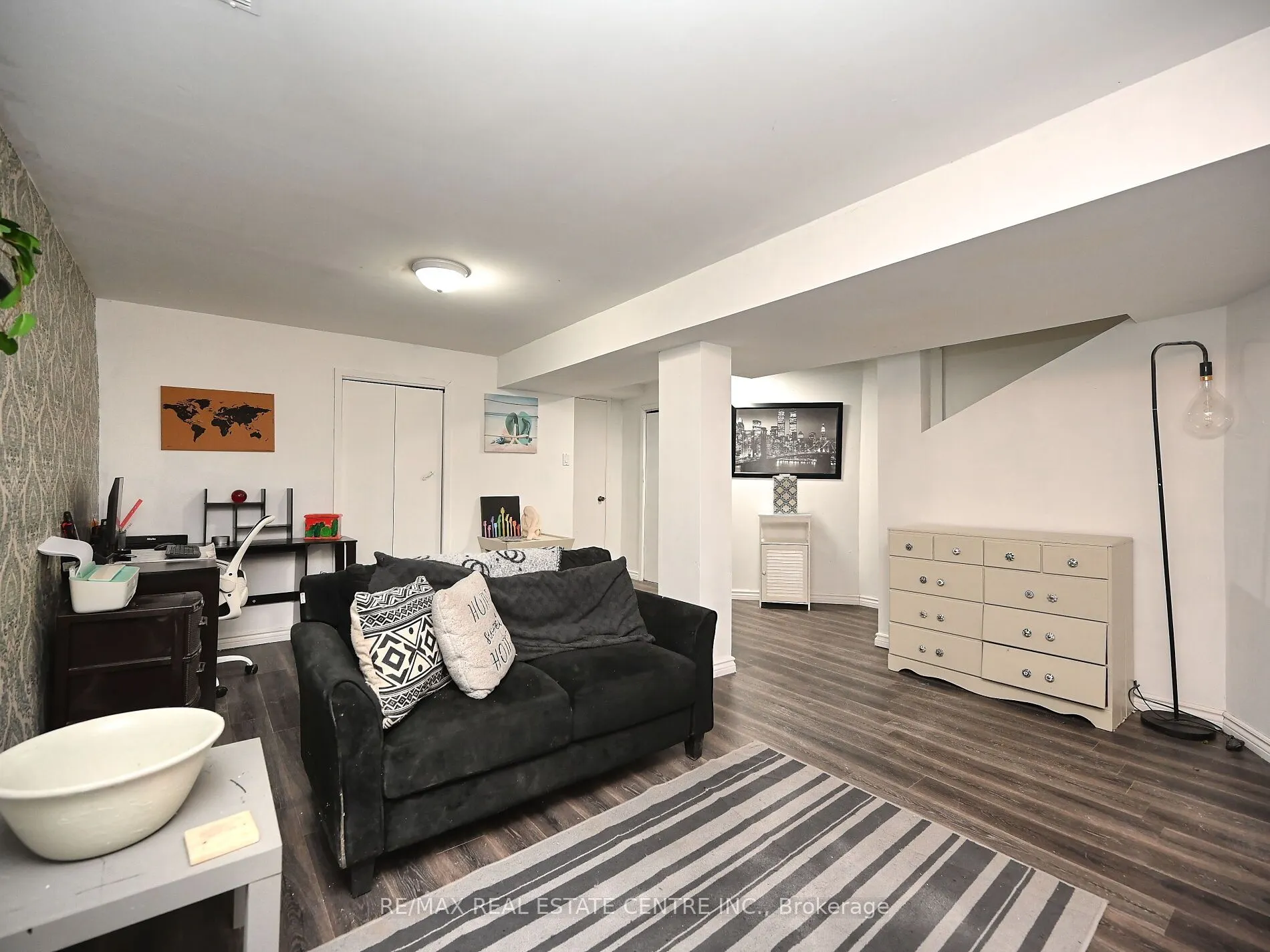 8 Stephensen Court
