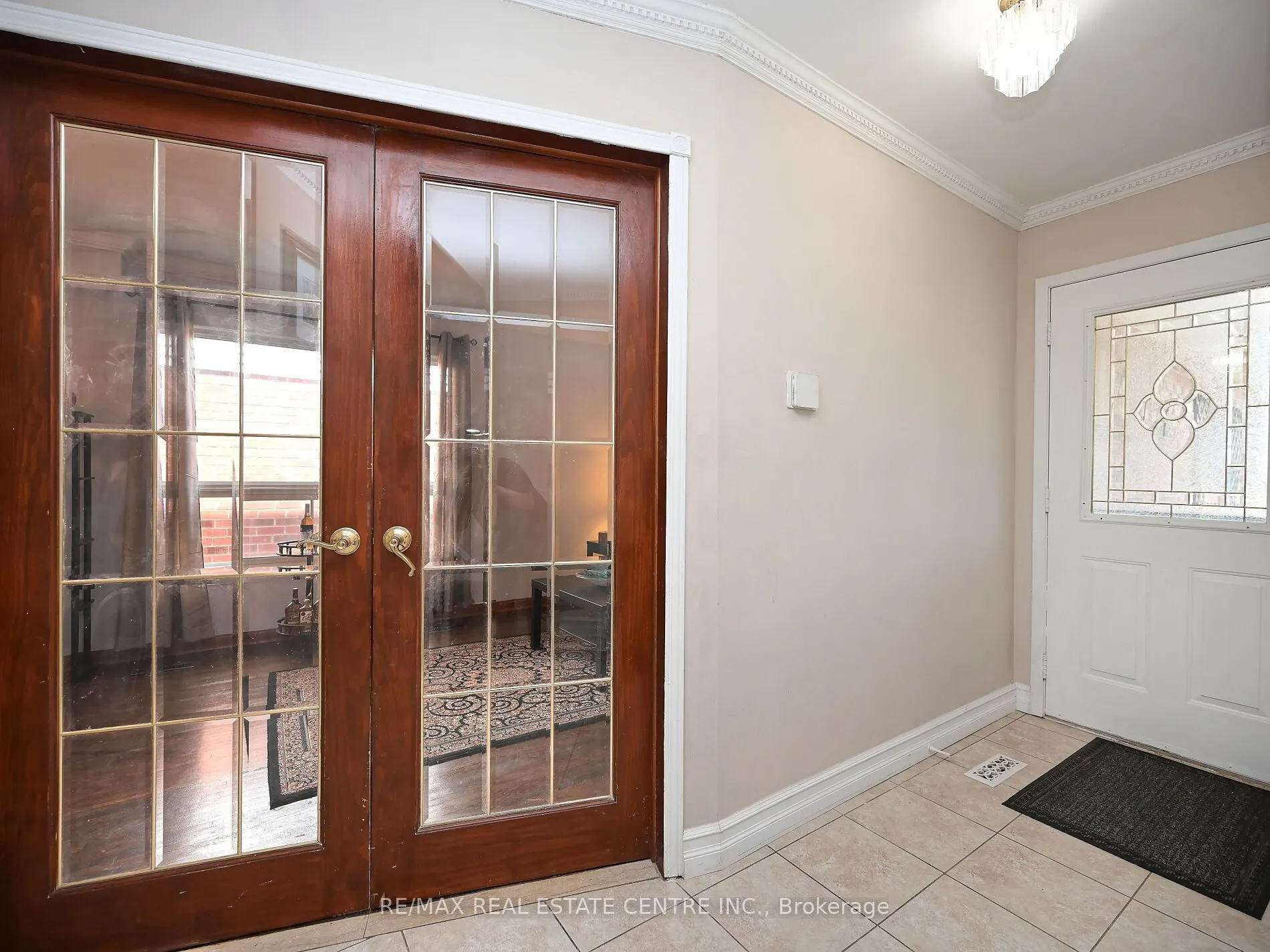 8 Stephensen Court