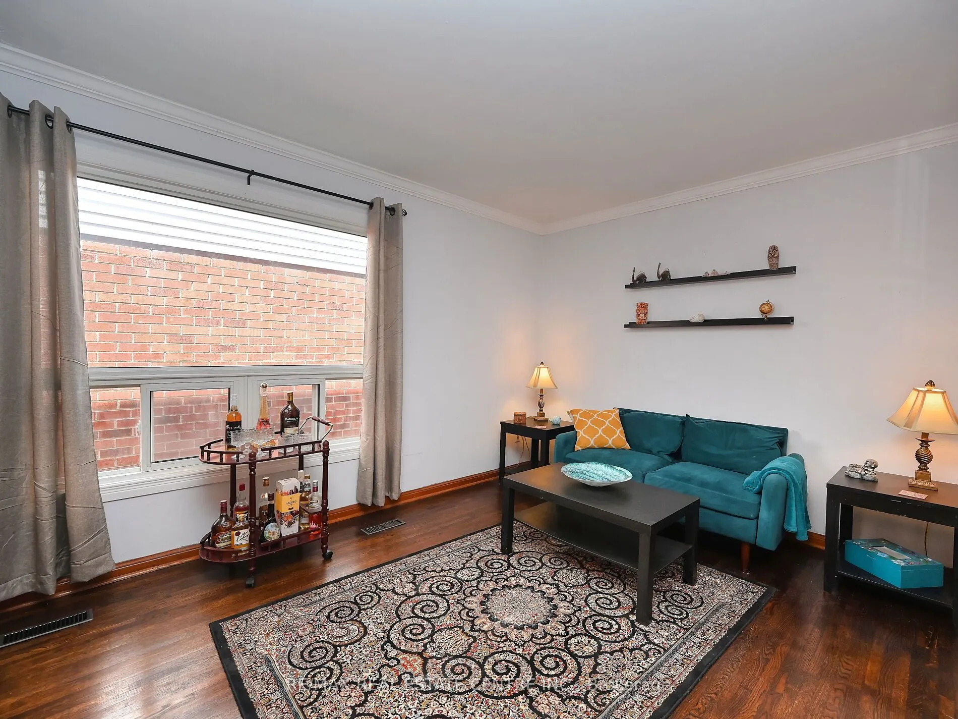 8 Stephensen Court