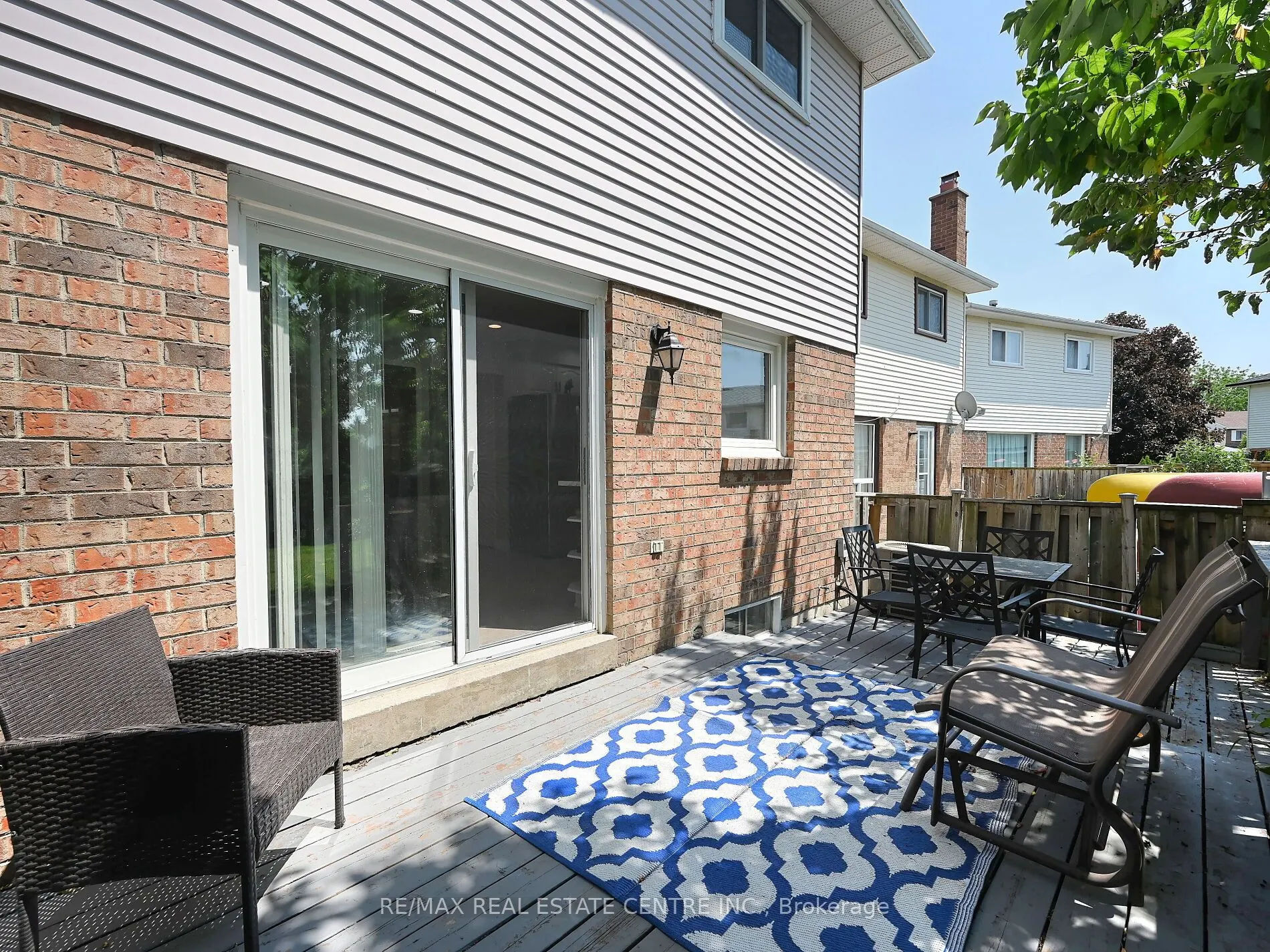 8 Stephensen Court