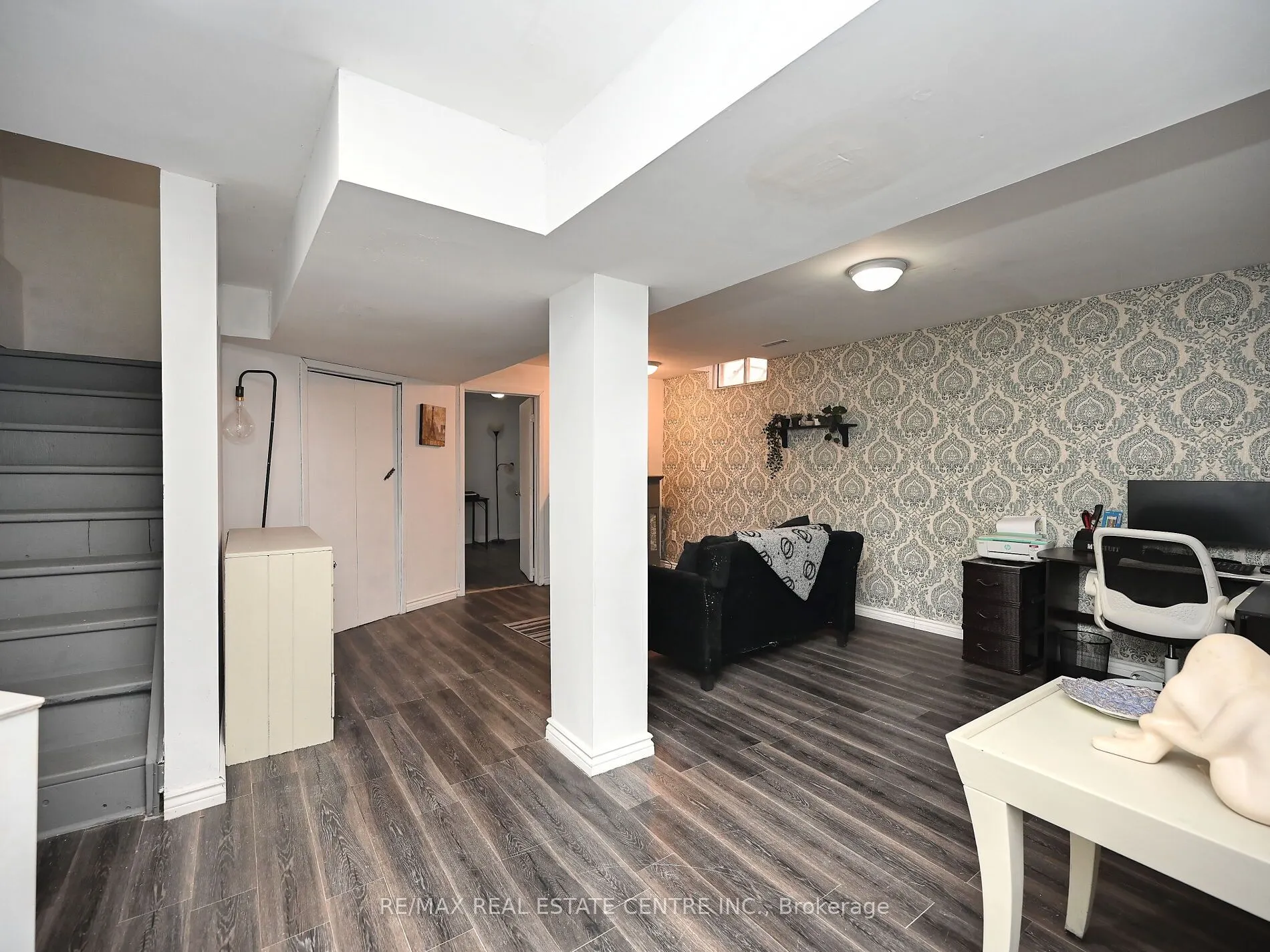 8 Stephensen Court