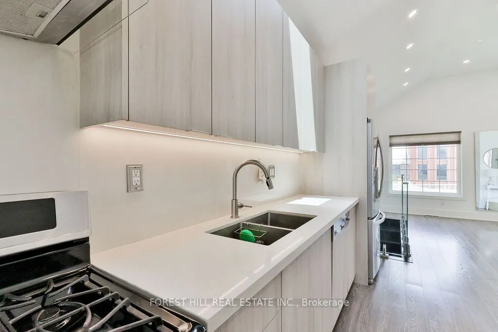 112 Thirtieth Street