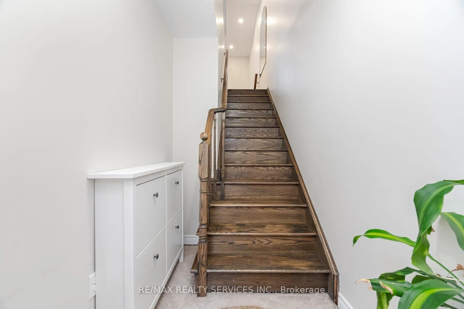1410 Granrock Crescent