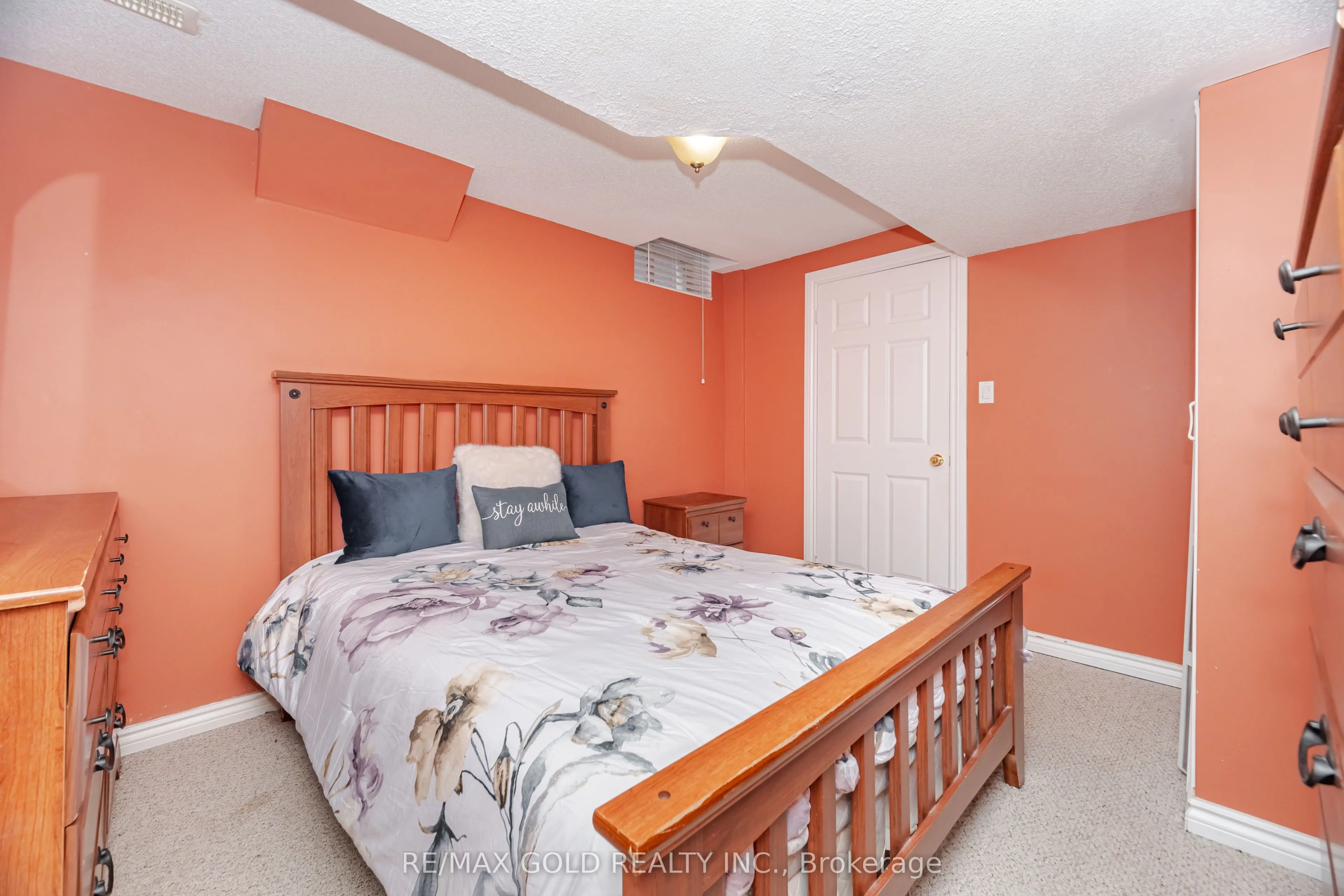 5 Summershade Street
