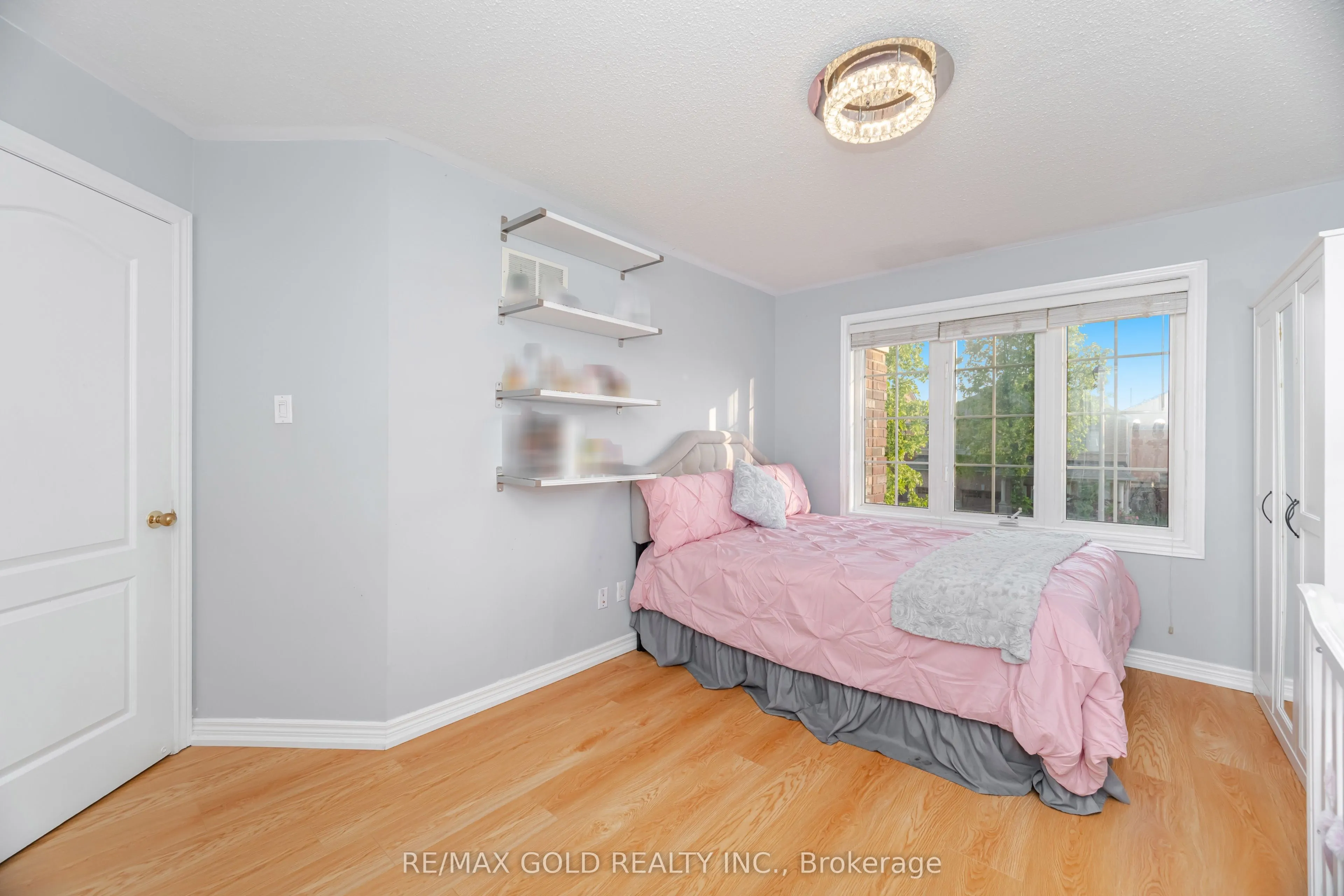 5 Summershade Street