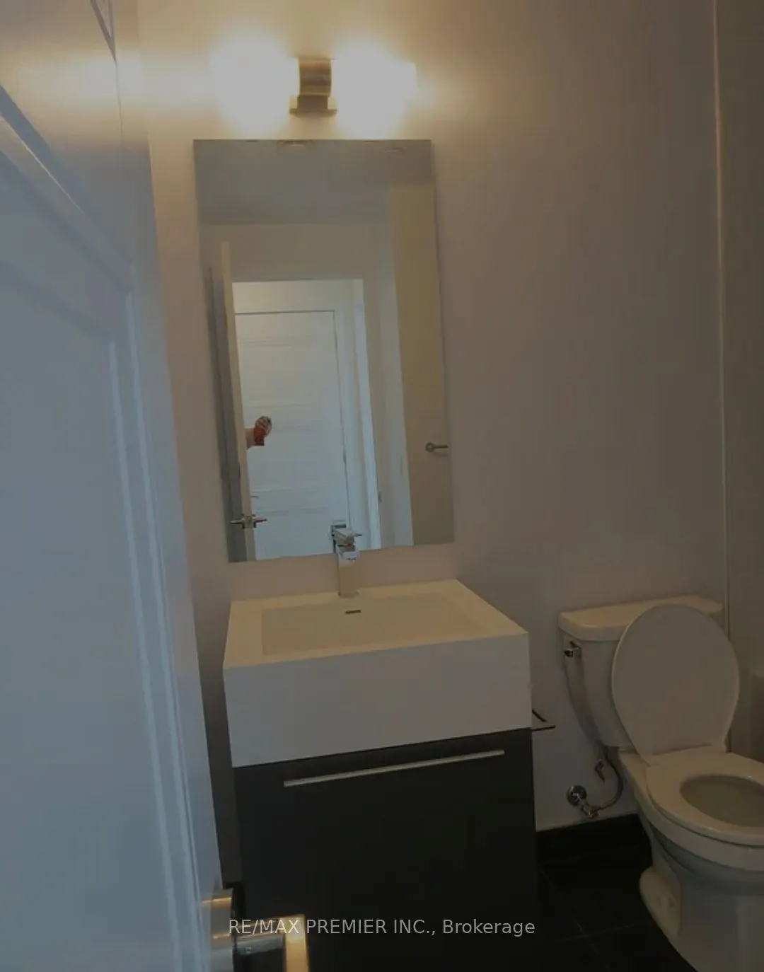 25 Neighbourhood Lane, #1011