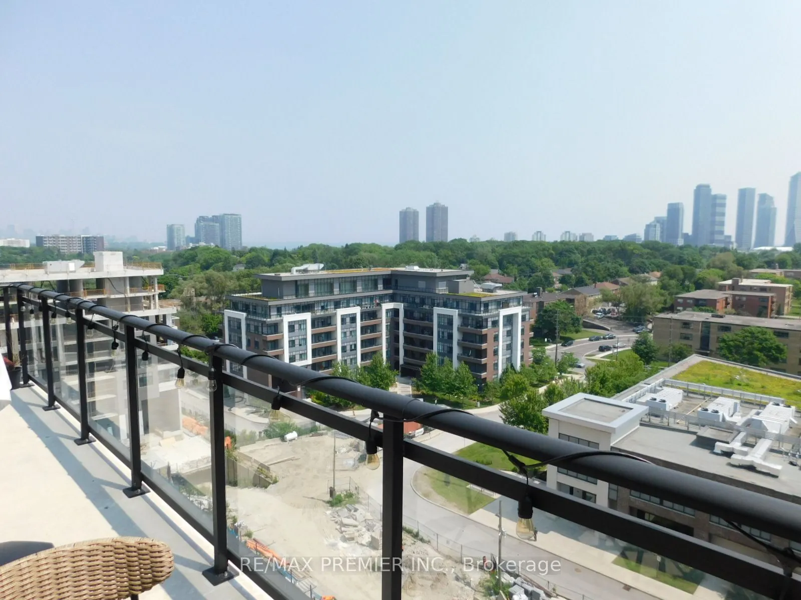 25 Neighbourhood Lane, #1011