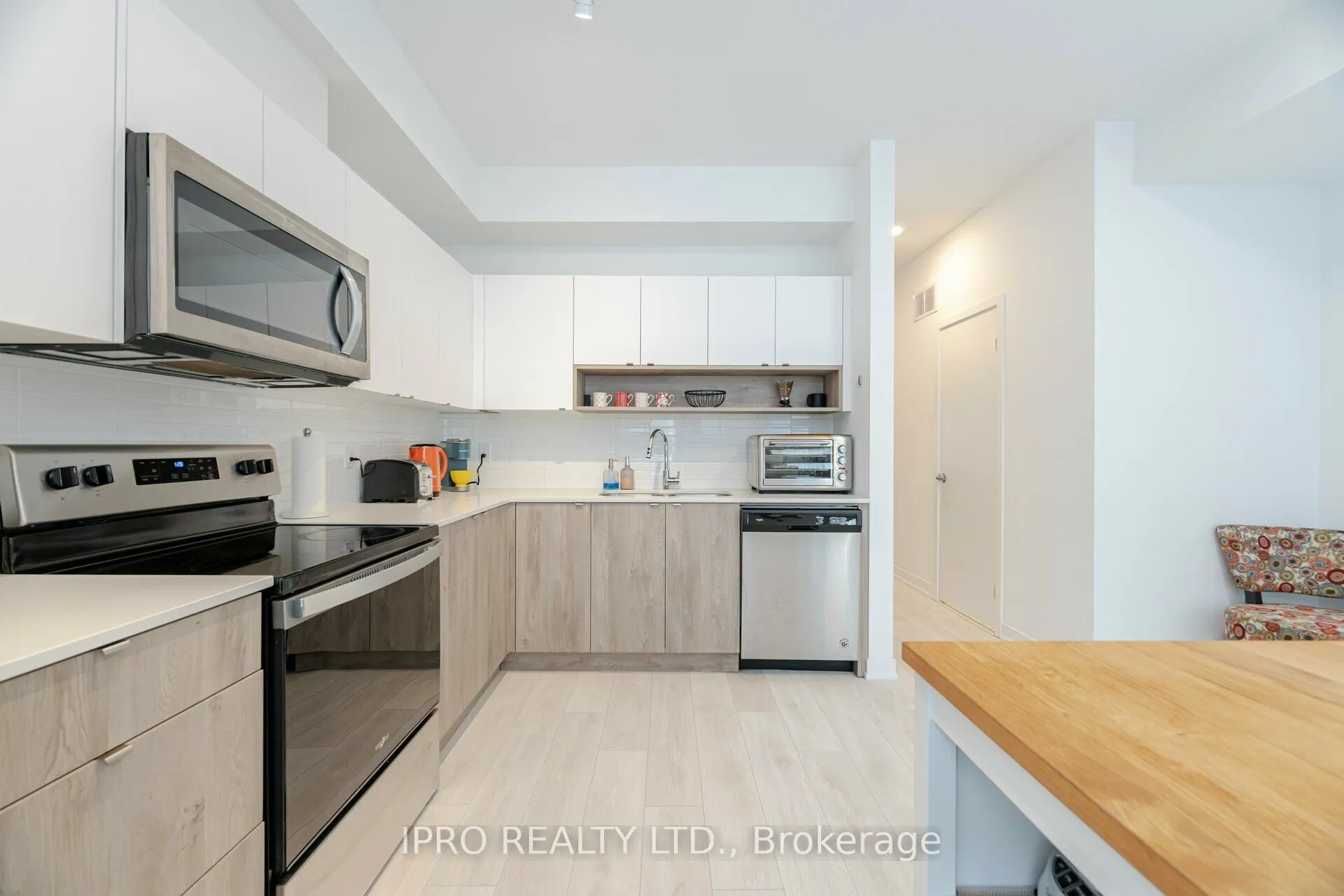 1095 Cooke Boulevard, #31