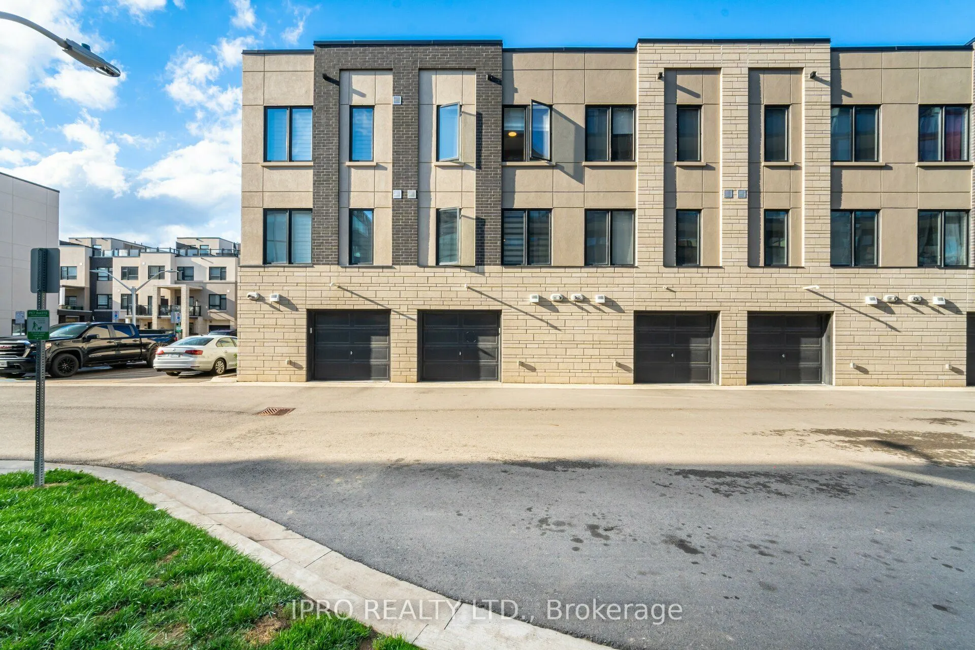 1095 Cooke Boulevard, #31