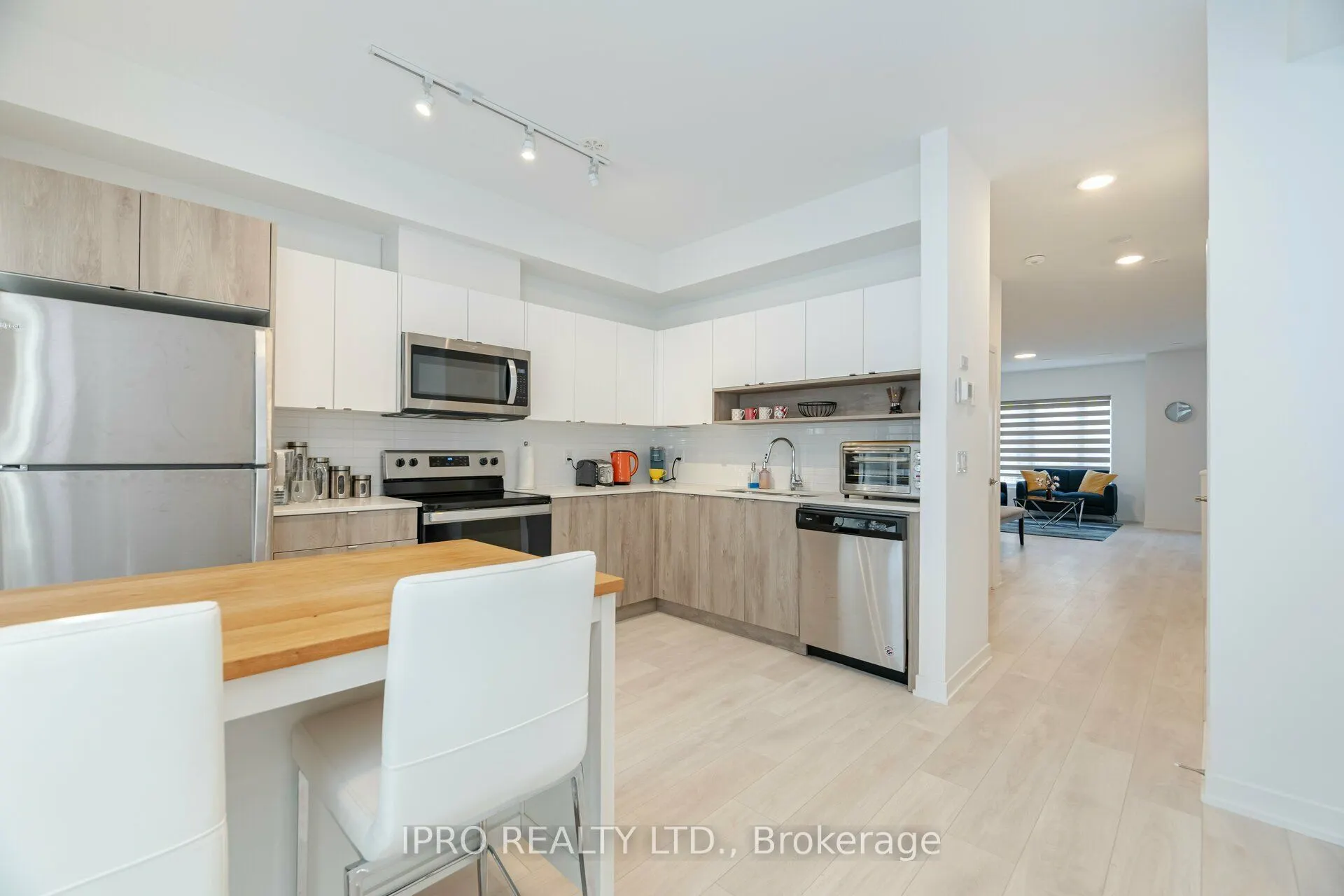 1095 Cooke Boulevard, #31