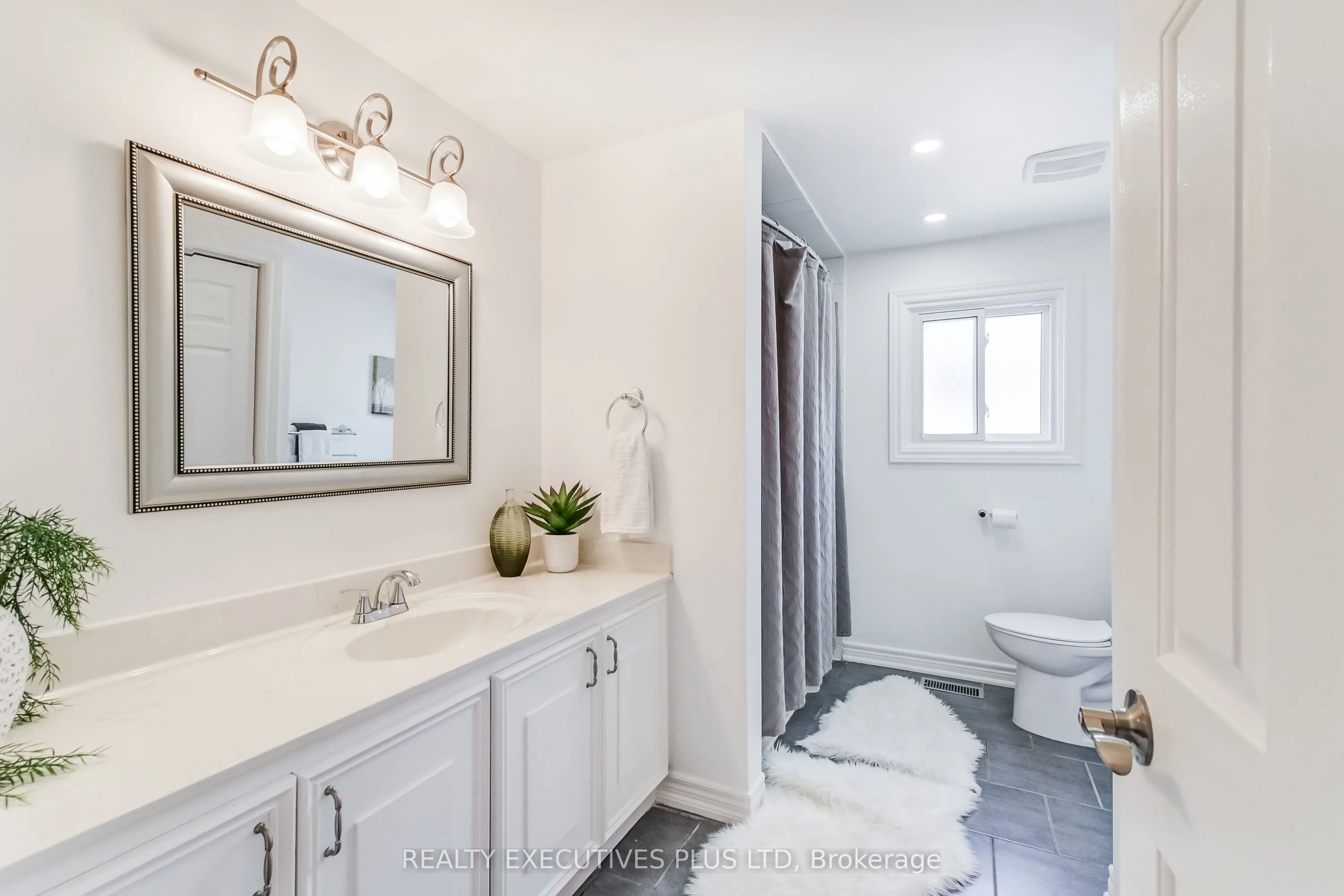 6982 Danton Promenade