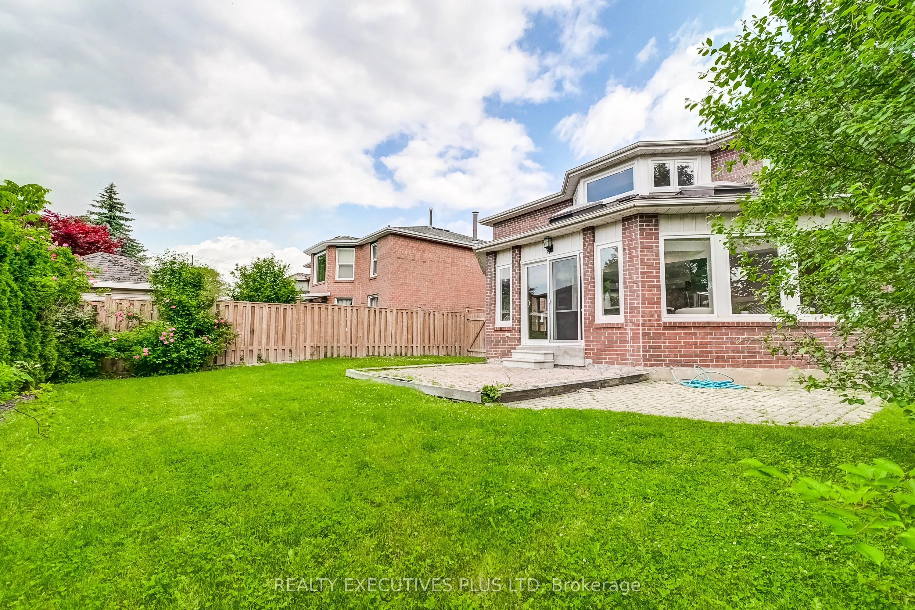 6982 Danton Promenade