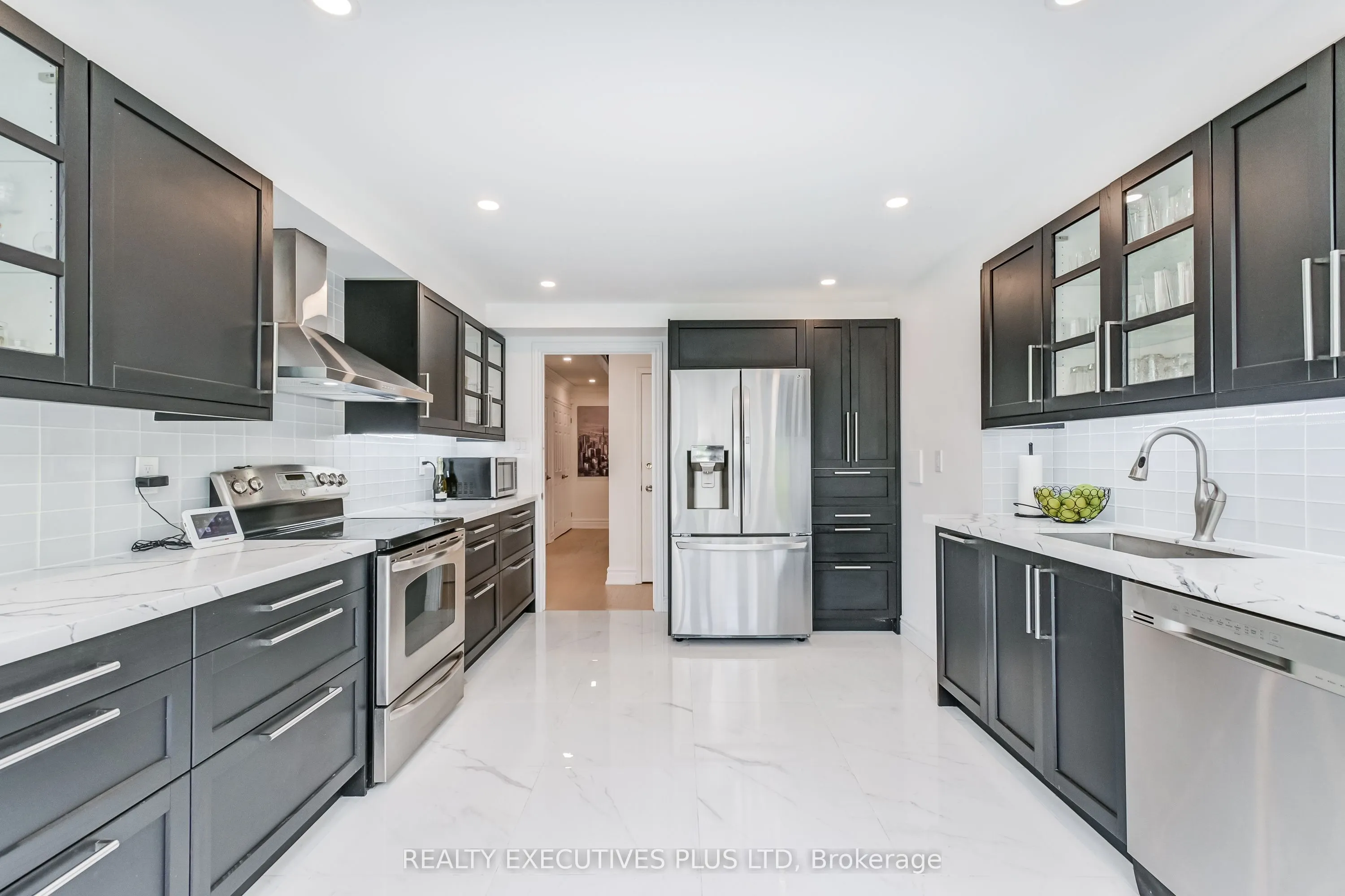 6982 Danton Promenade