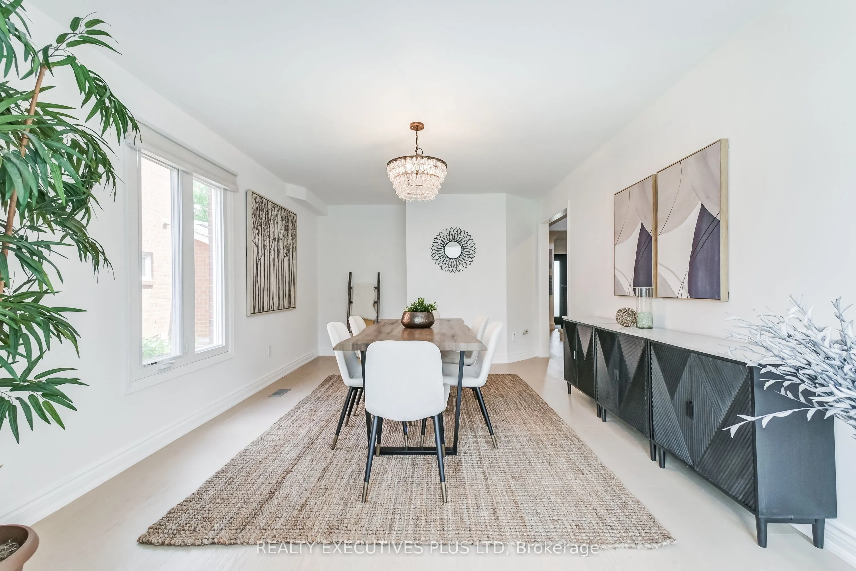 6982 Danton Promenade