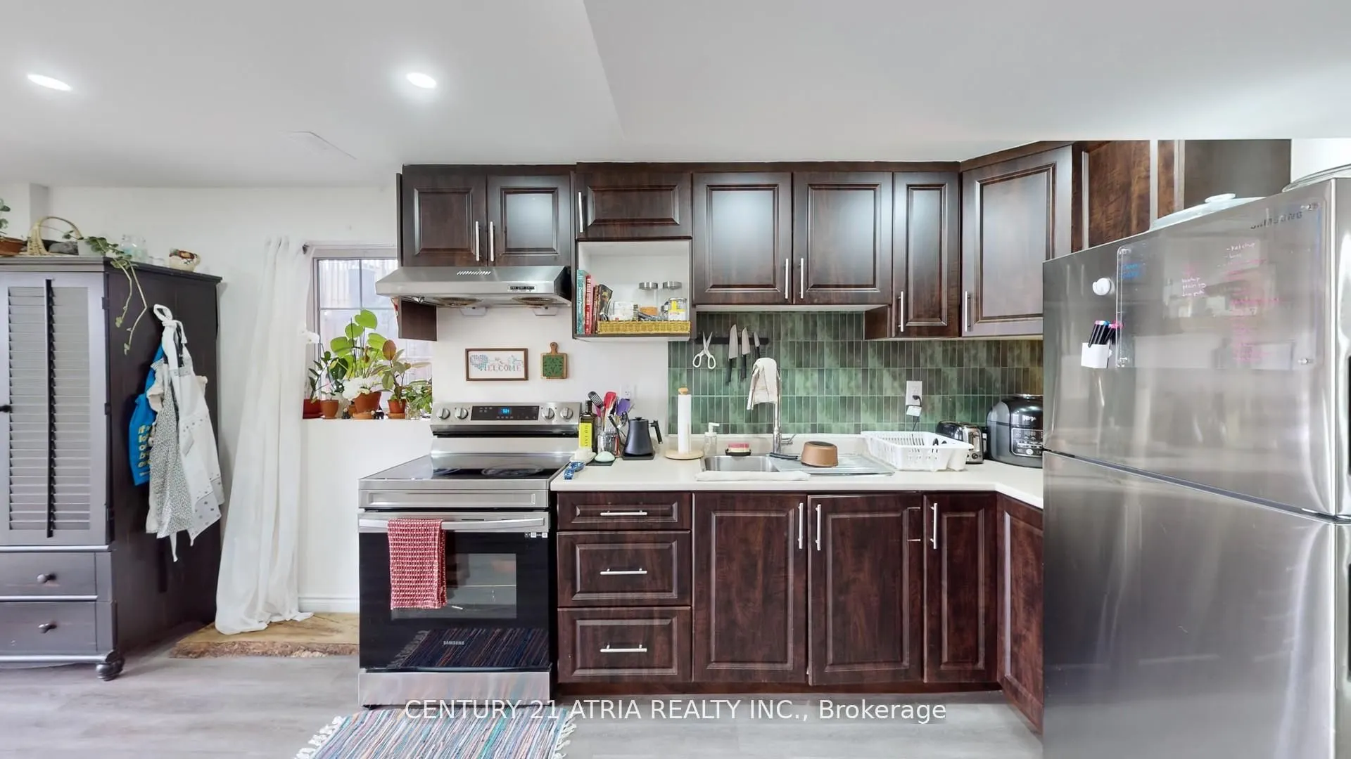 101 Bonnieglen Farm Boulevard