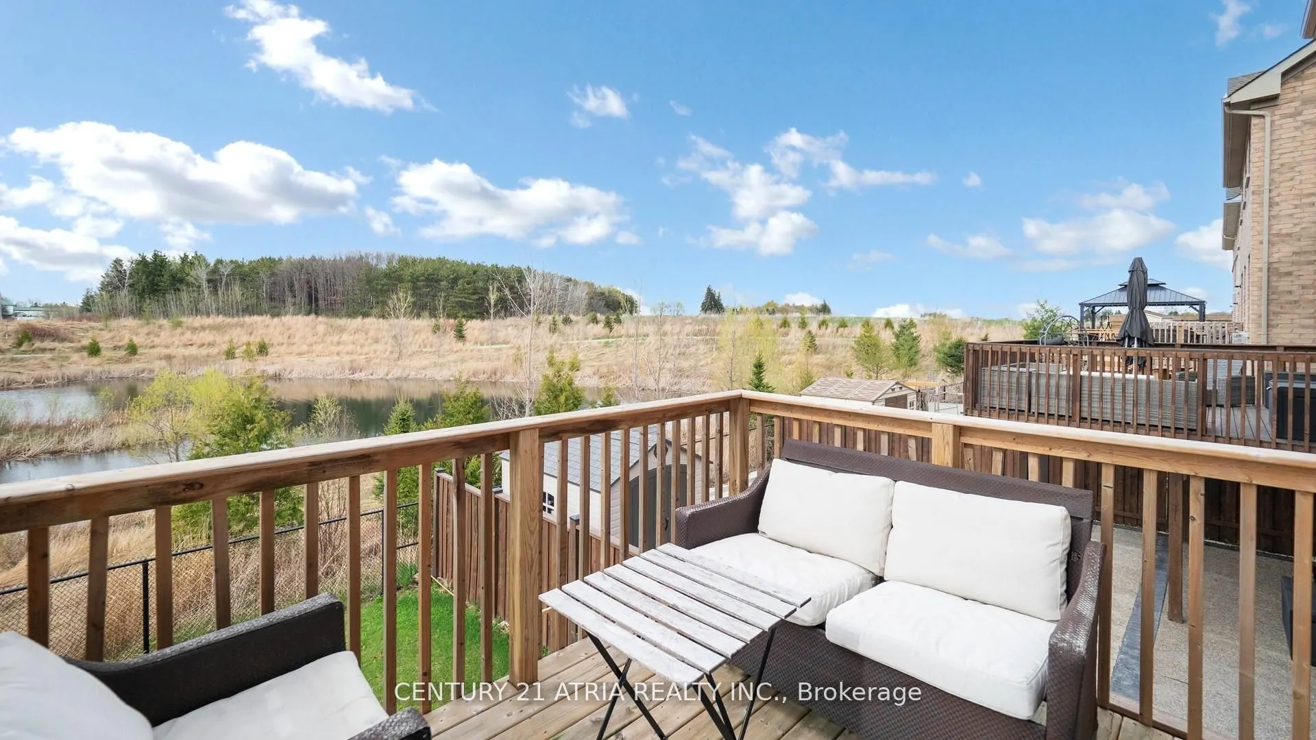 101 Bonnieglen Farm Boulevard