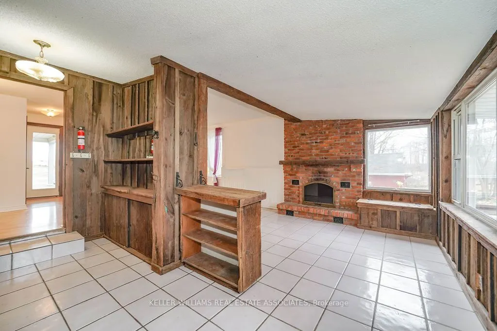 3364 Burnhamthorpe Road W