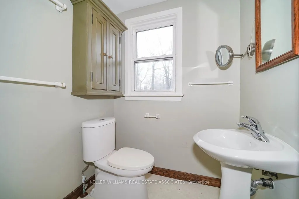 3364 Burnhamthorpe Road W