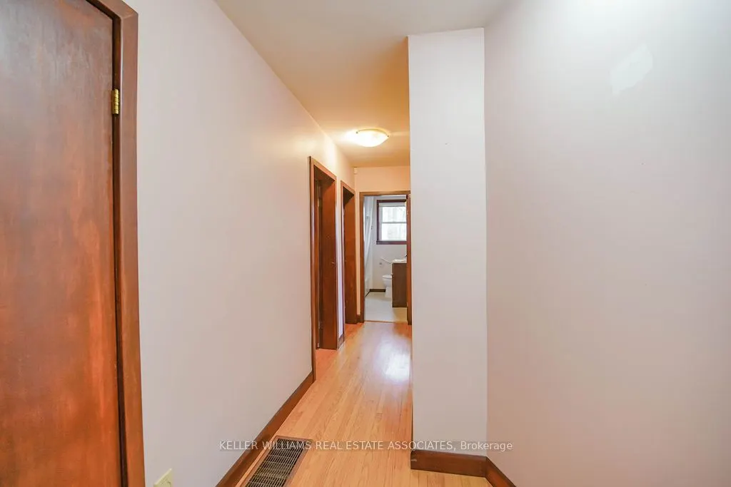 3364 Burnhamthorpe Road W