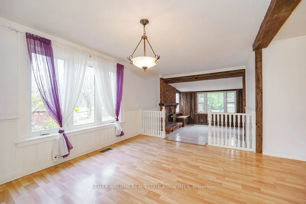 3364 Burnhamthorpe Road W