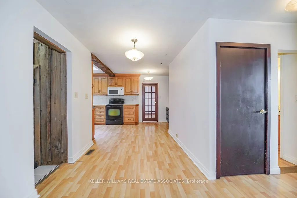 3364 Burnhamthorpe Road W