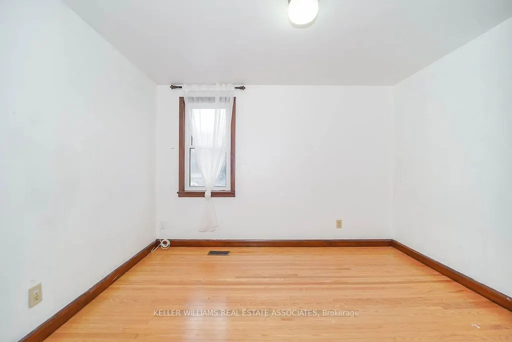 3364 Burnhamthorpe Road W