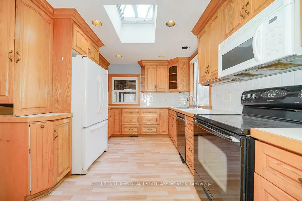 3364 Burnhamthorpe Road W
