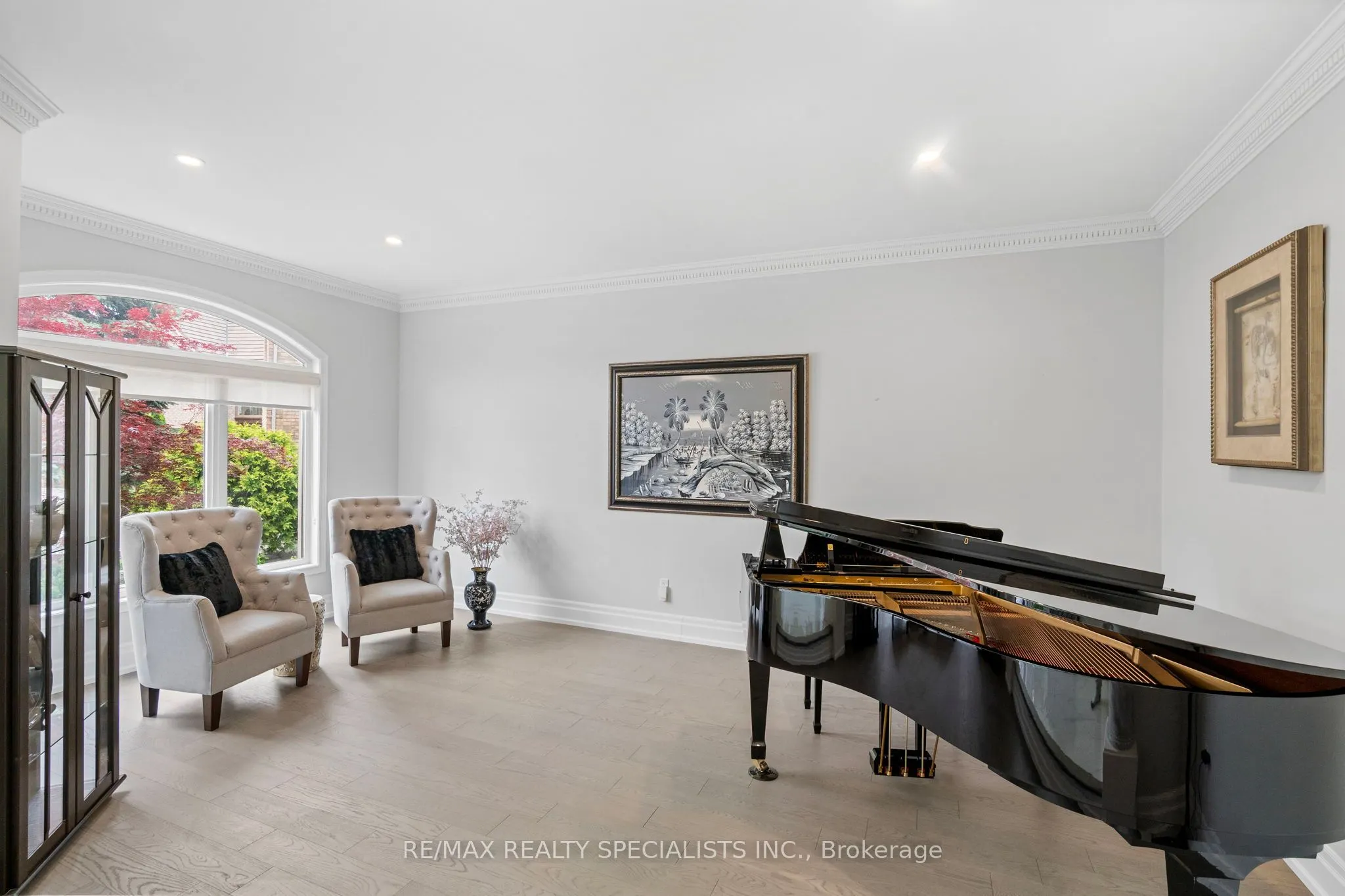 5397 ROANOKE Court