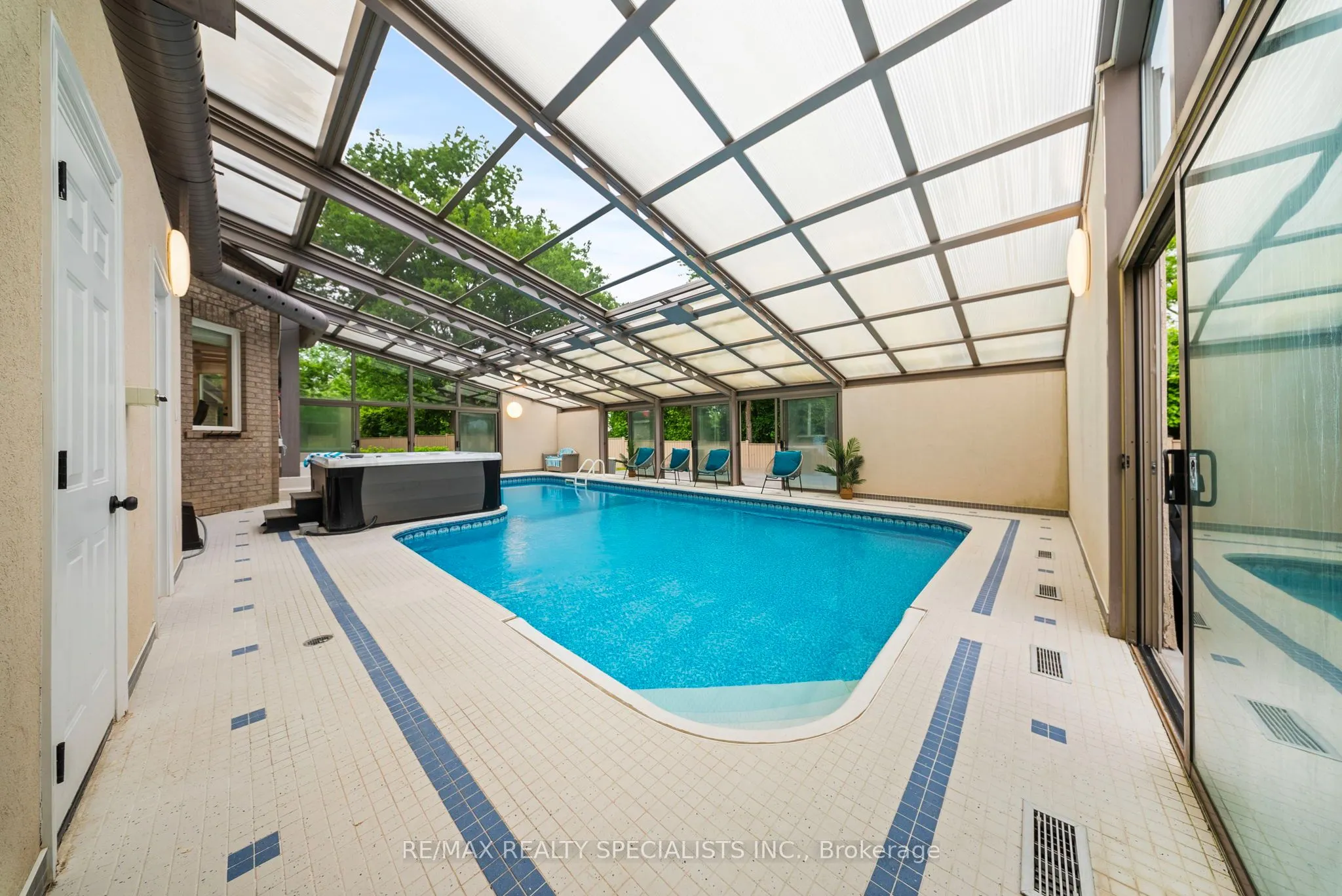 5397 ROANOKE Court