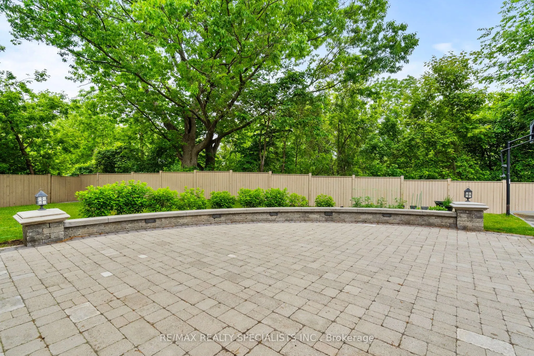 5397 ROANOKE Court