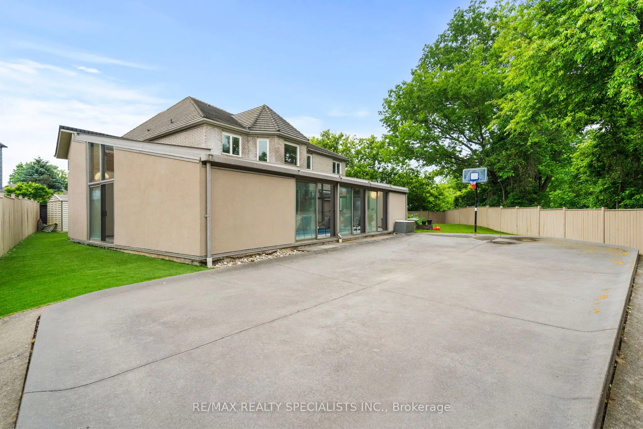 5397 ROANOKE Court