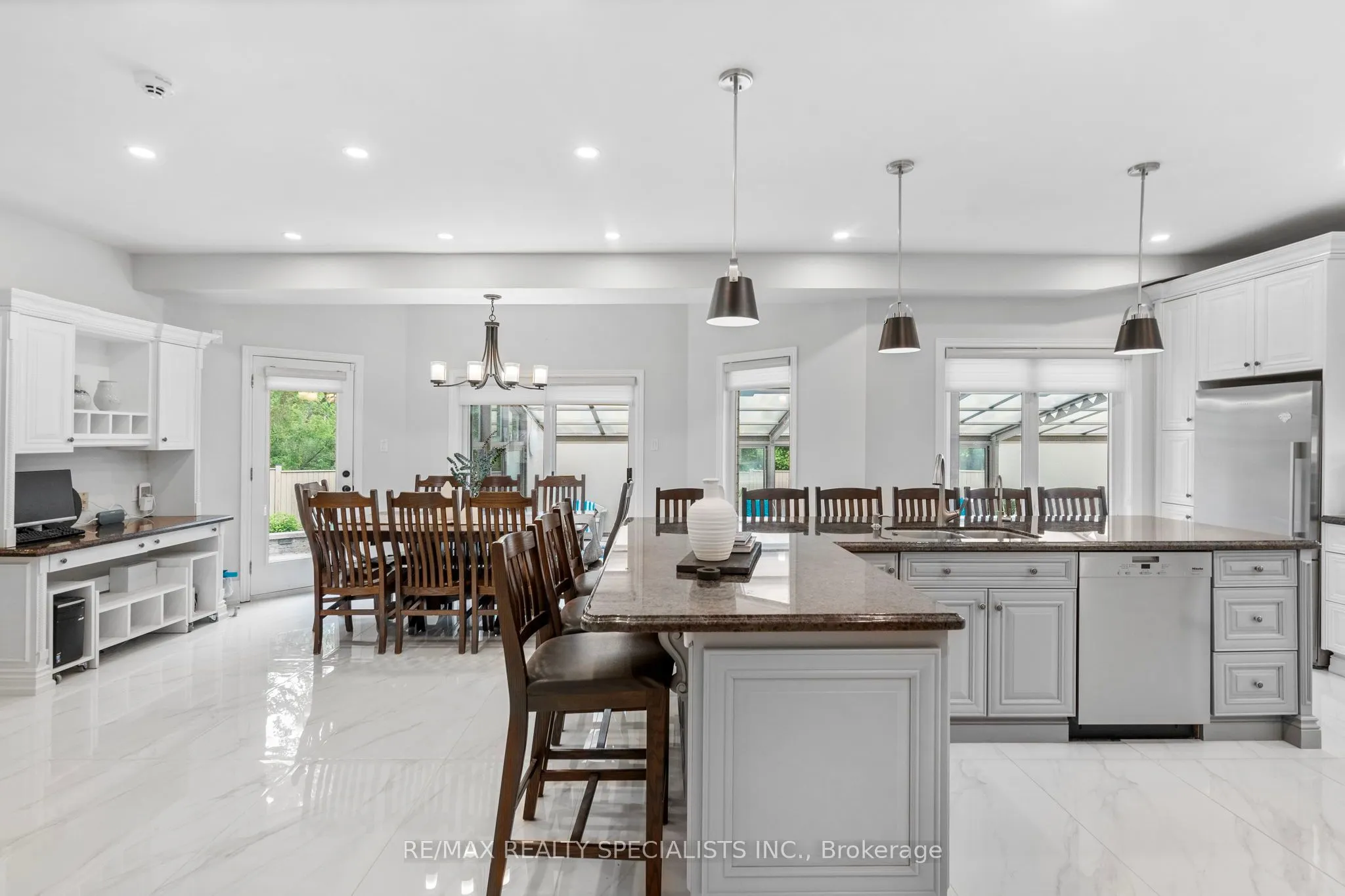 5397 ROANOKE Court