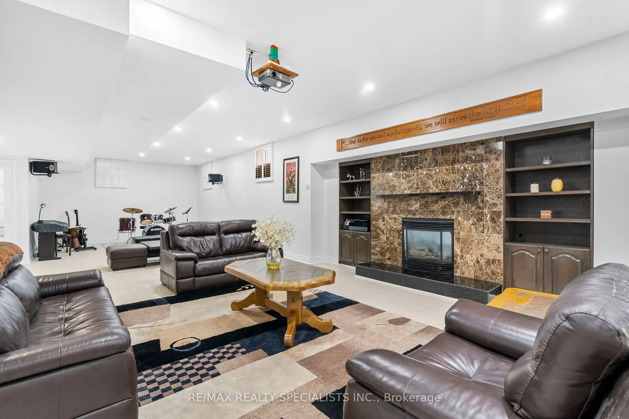5397 ROANOKE Court