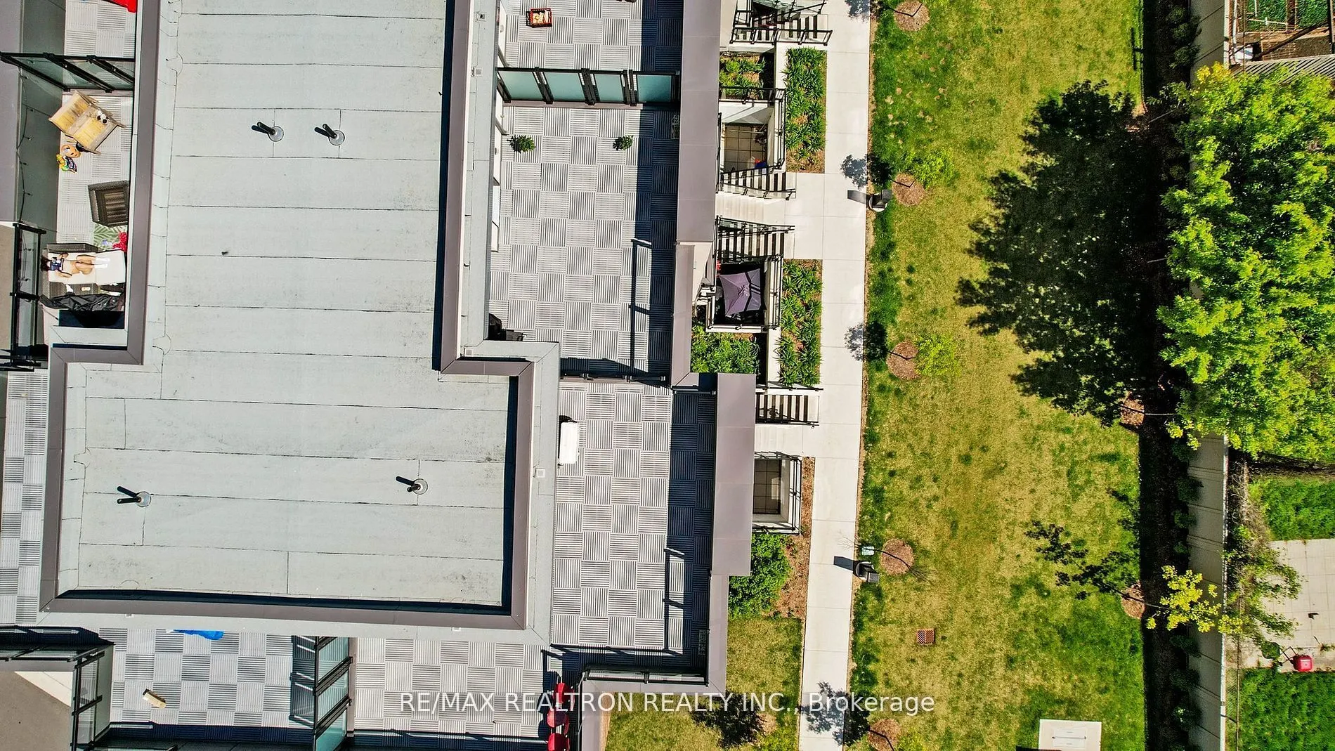 1070 Douglas Mccurdy Common, #217