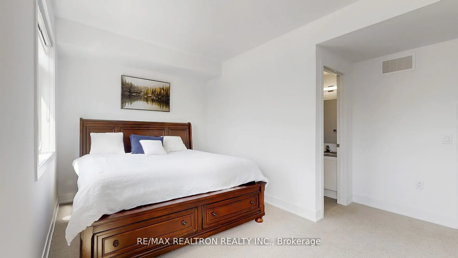 1070 Douglas Mccurdy Common, #217