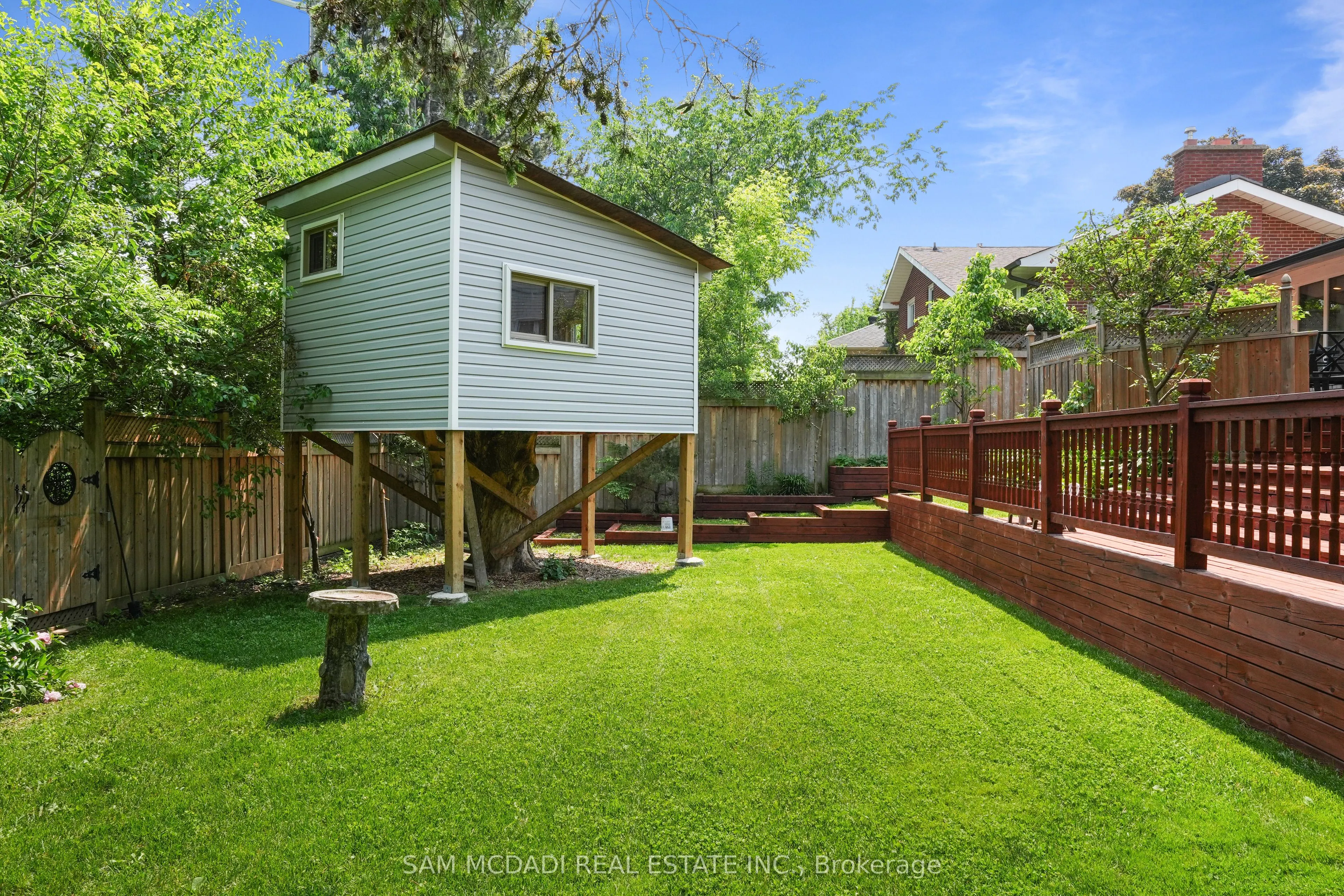 2035 Lorelei Road