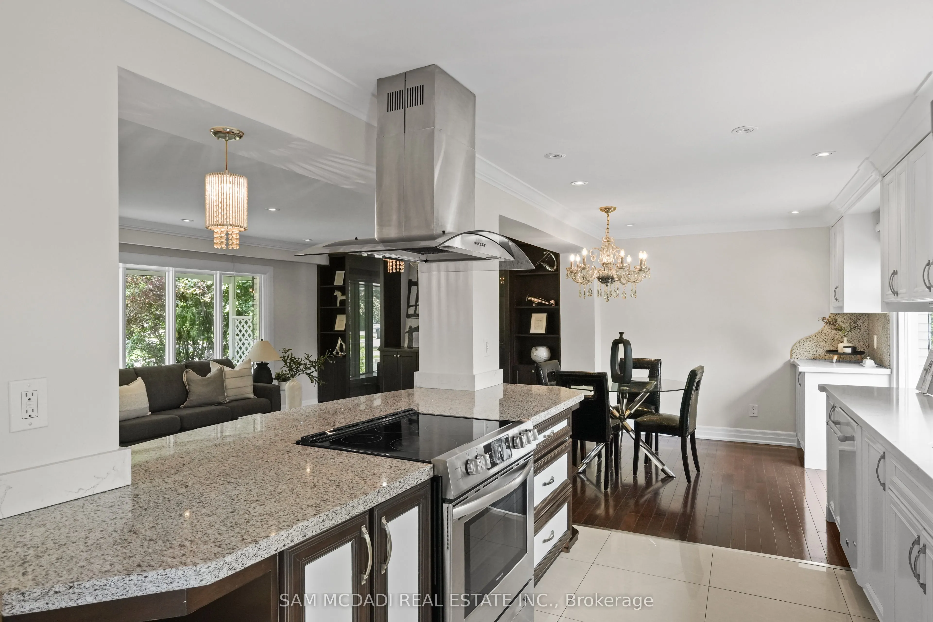 2035 Lorelei Road