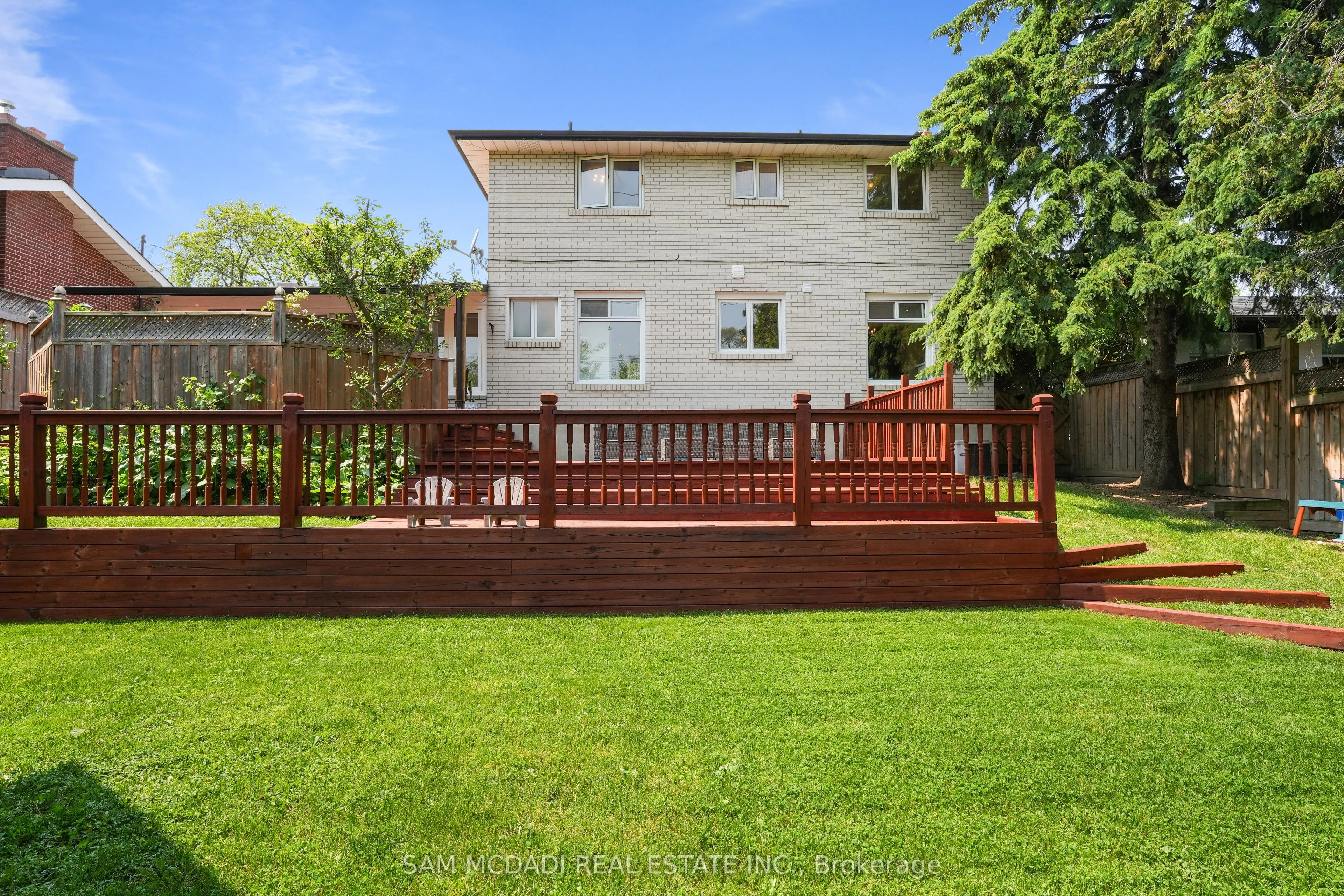 2035 Lorelei Road