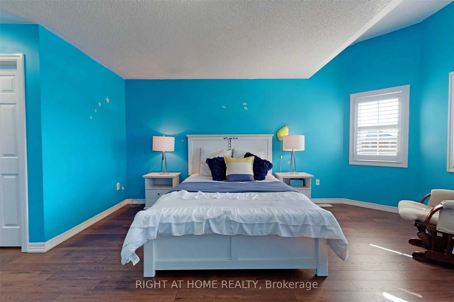 1368 Connaught Terrace