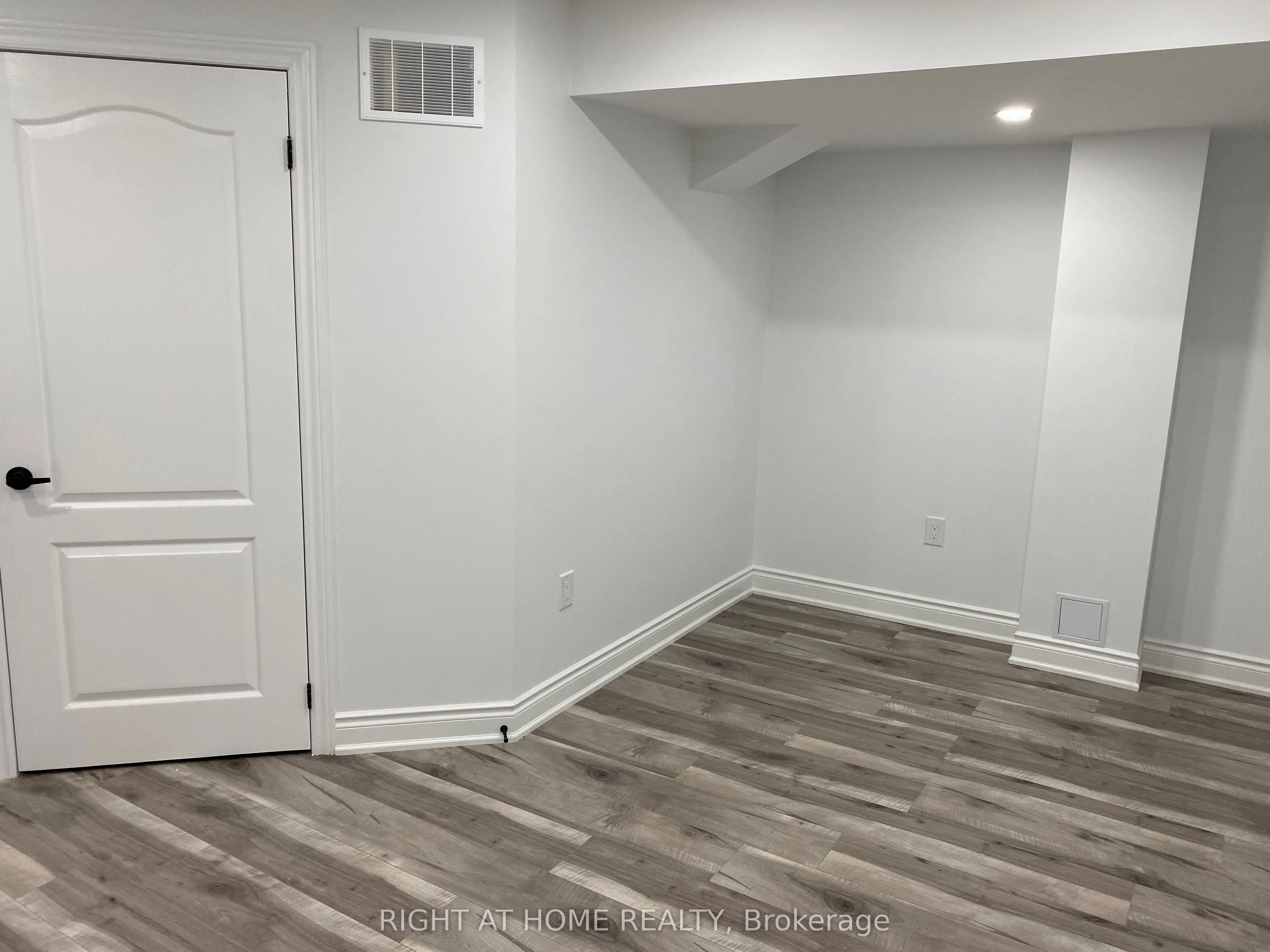 1368 Connaught Terrace