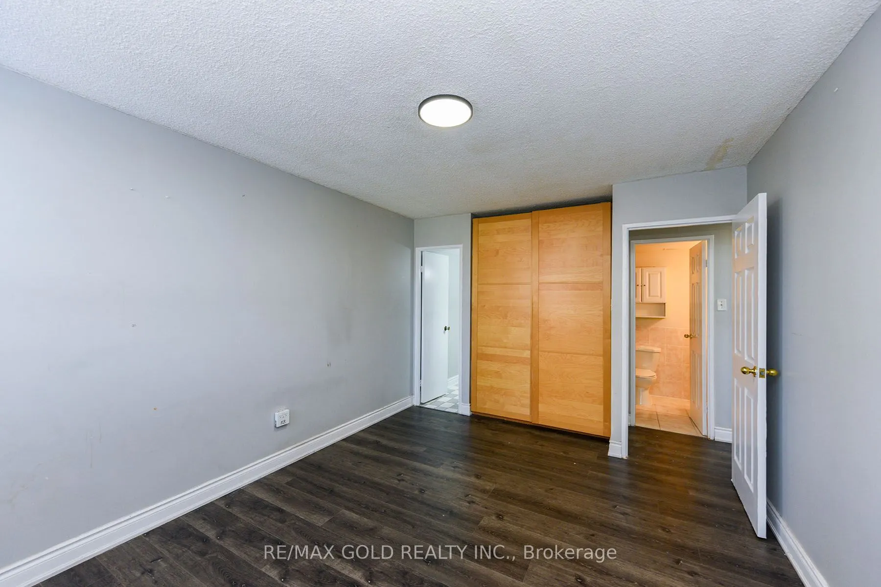 1615 Bloor Street E, #210