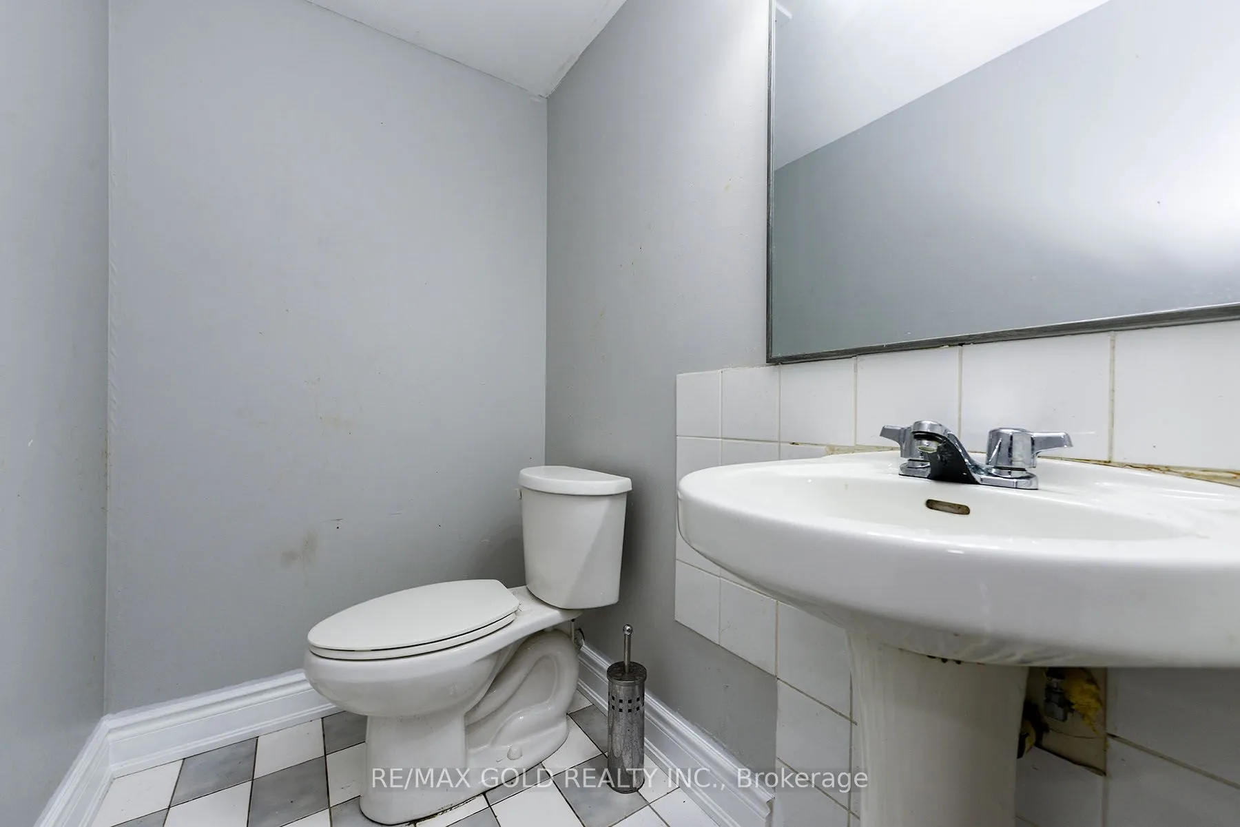 1615 Bloor Street E, #210