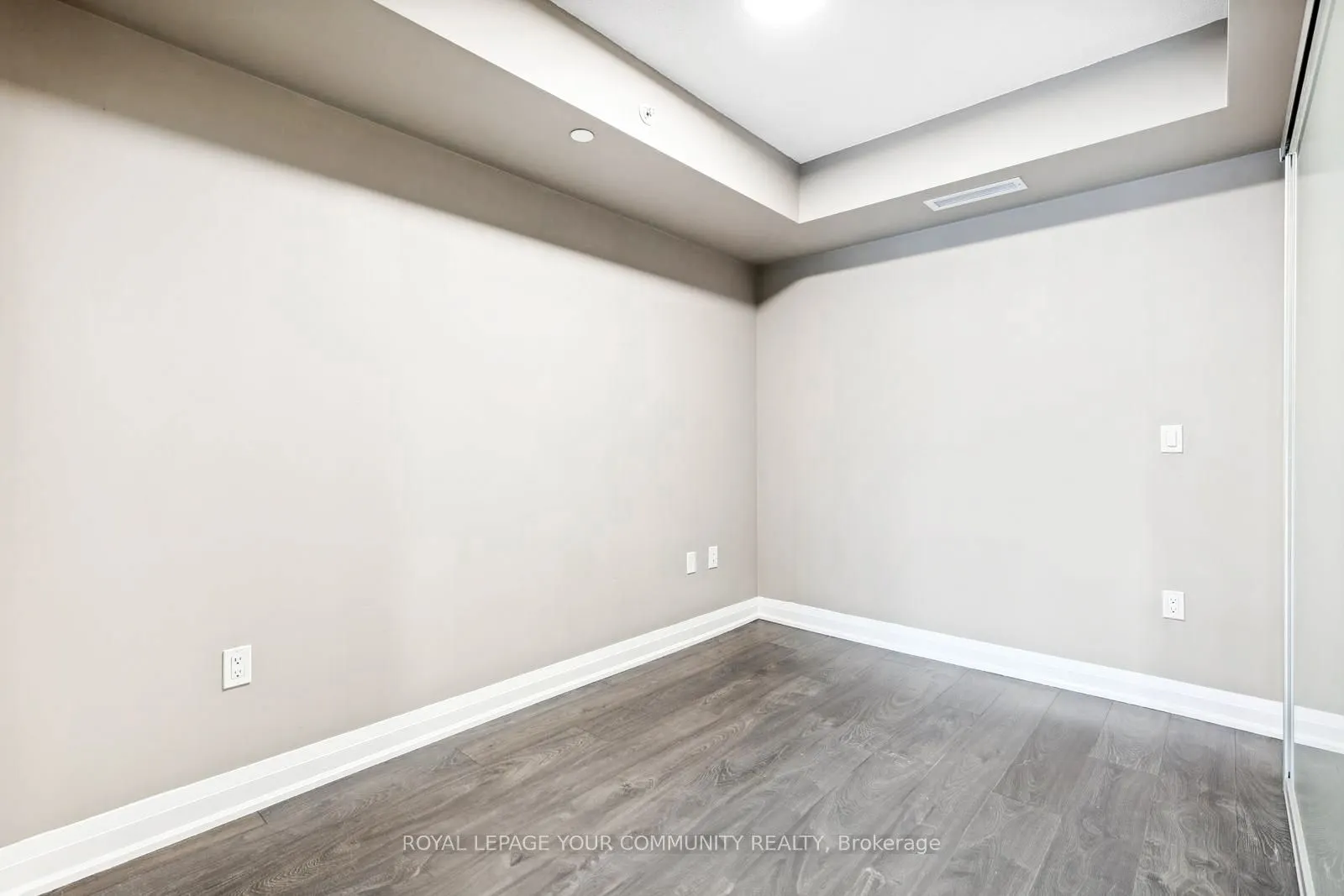 26 Gibbs Road, #450