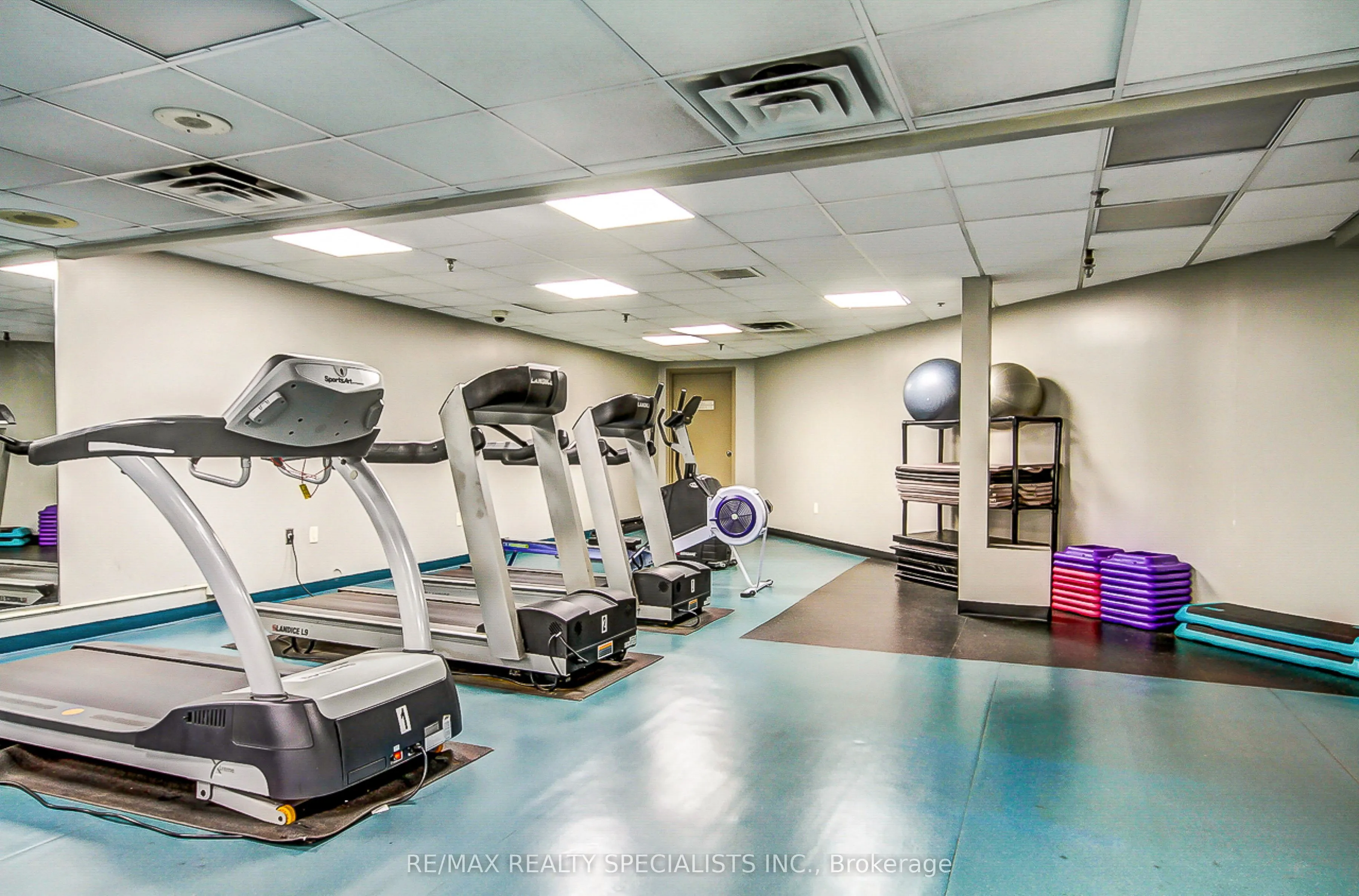 2177 Burnhamthorpe Road W, #1807