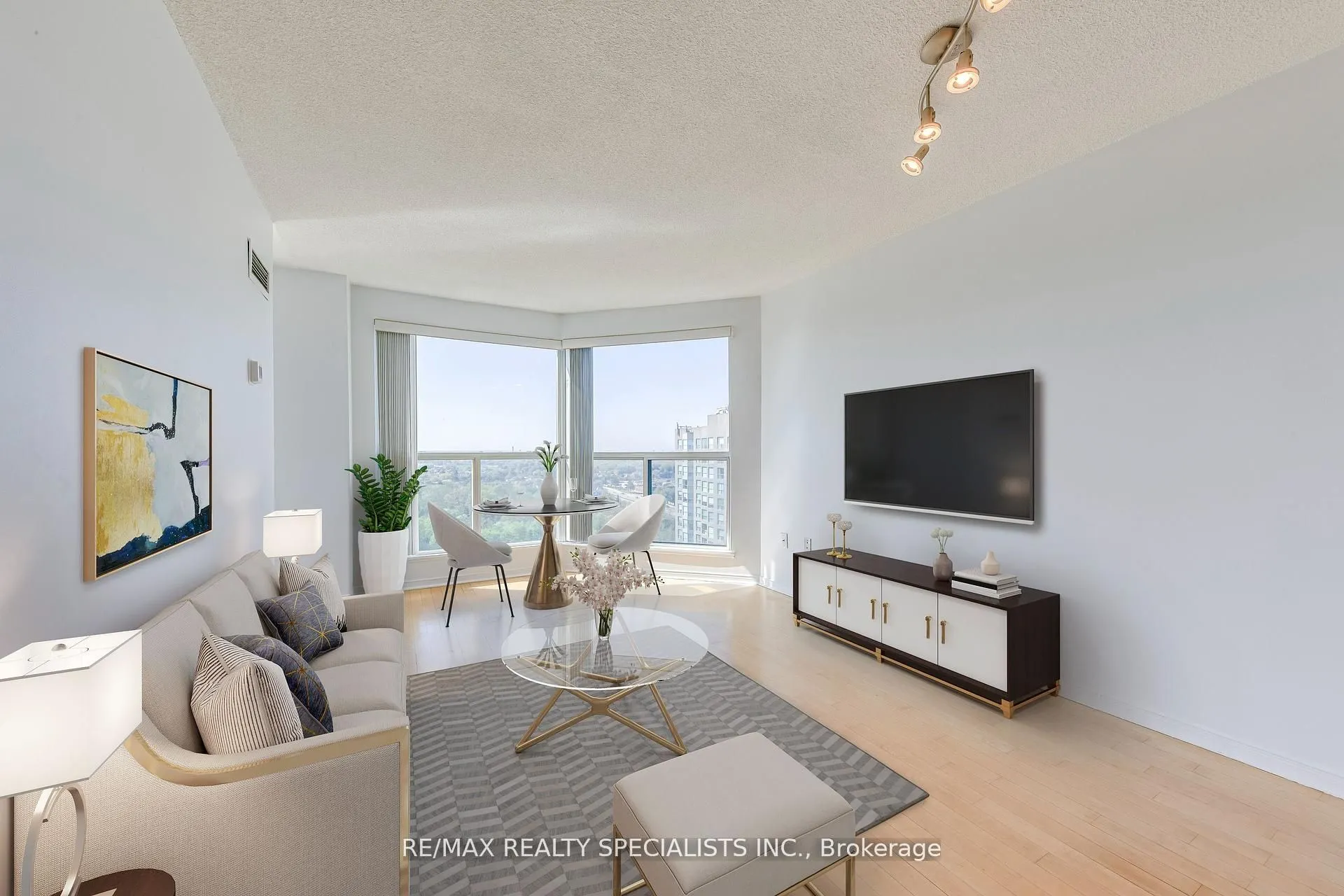 2177 Burnhamthorpe Road W, #1807